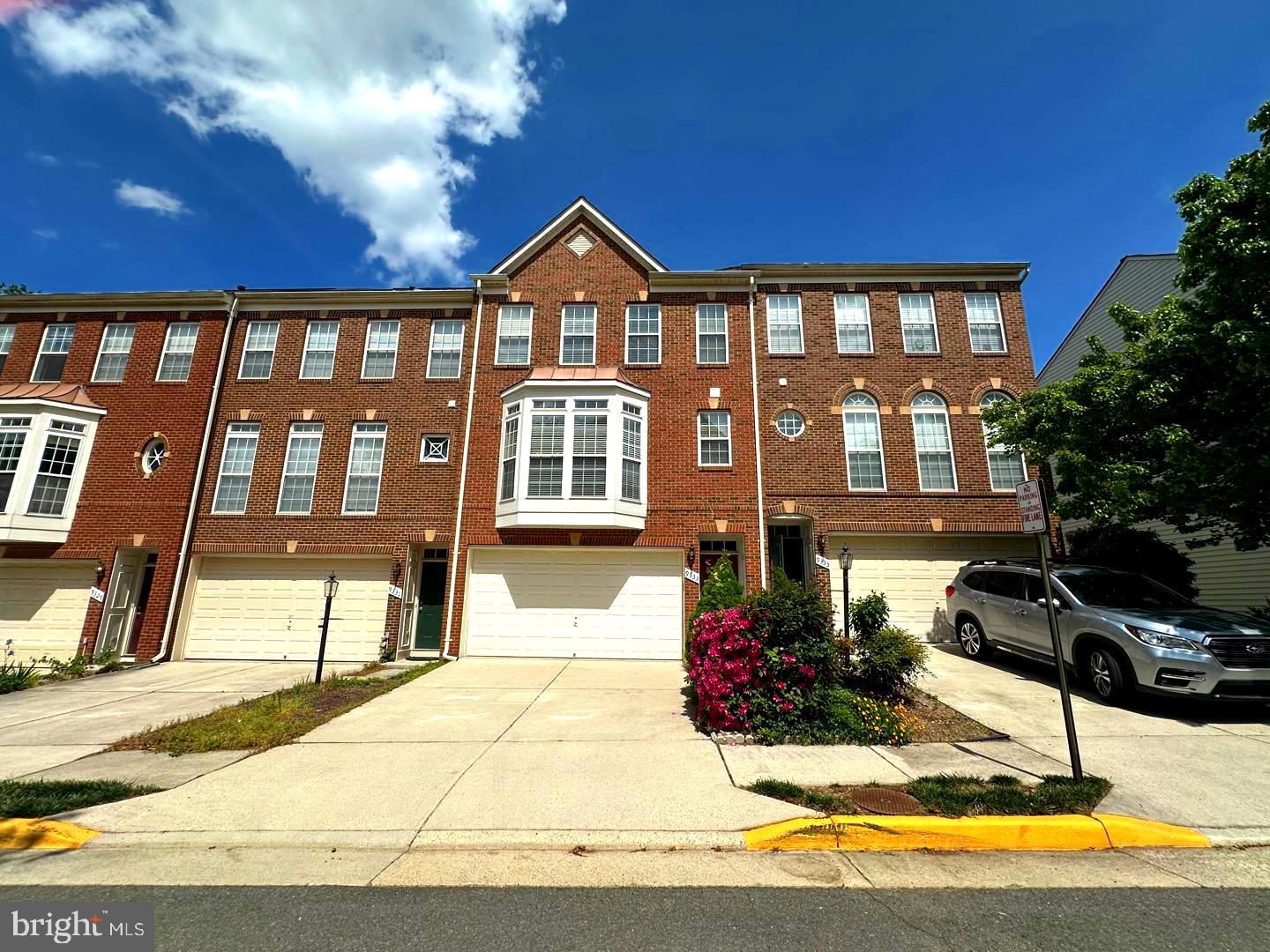 LORTON VALLEY NORTH - Residential Lease