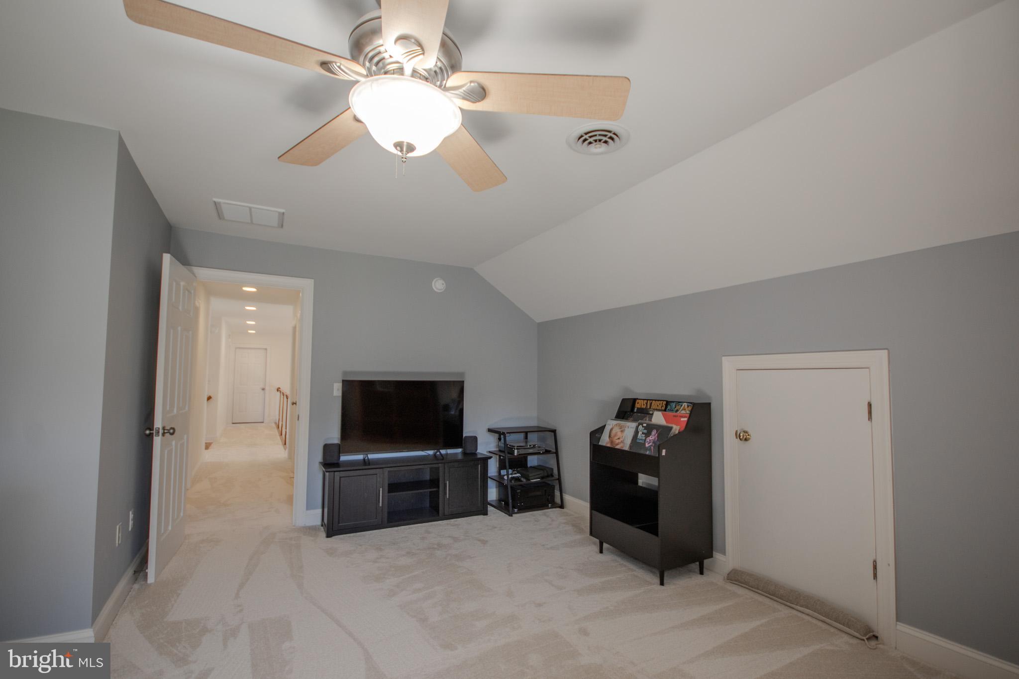 GOOSE CREEK - Residential