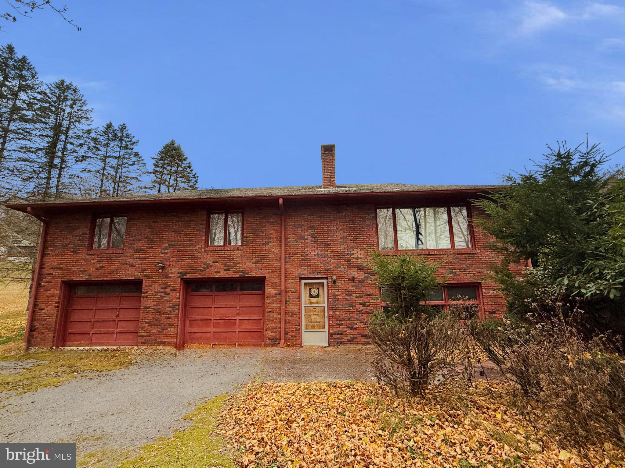 850 JEFFERSON AVENUE