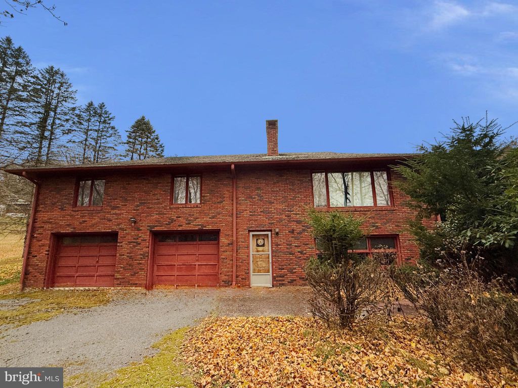 Photo of 850 Jefferson Avenue, TYRONE, PA 16686 (MLS # PABR2015908)