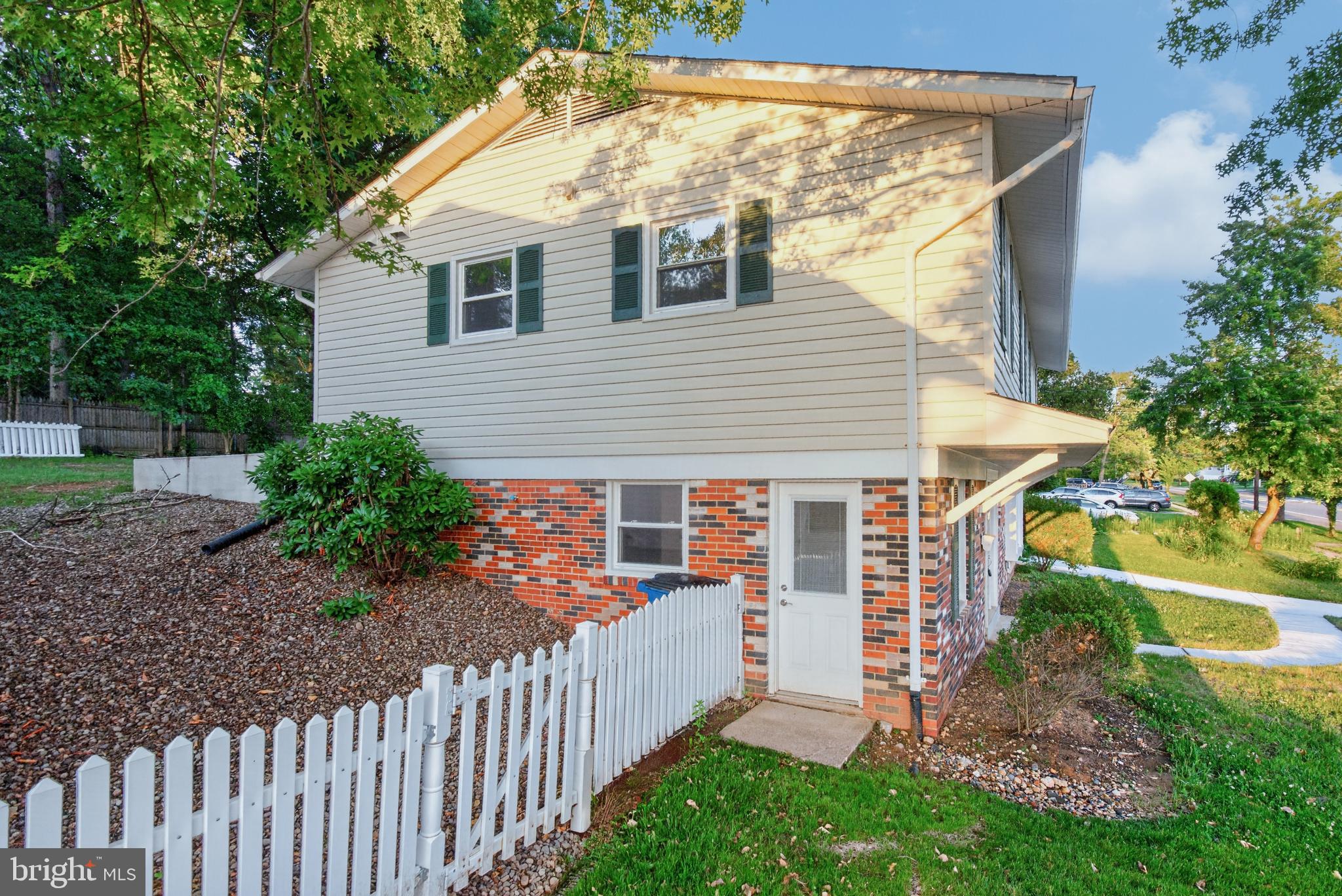 4305 BEL PRE ROAD