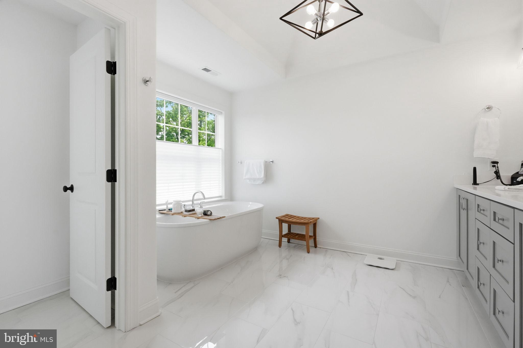 BECHTEL FARM - Residential