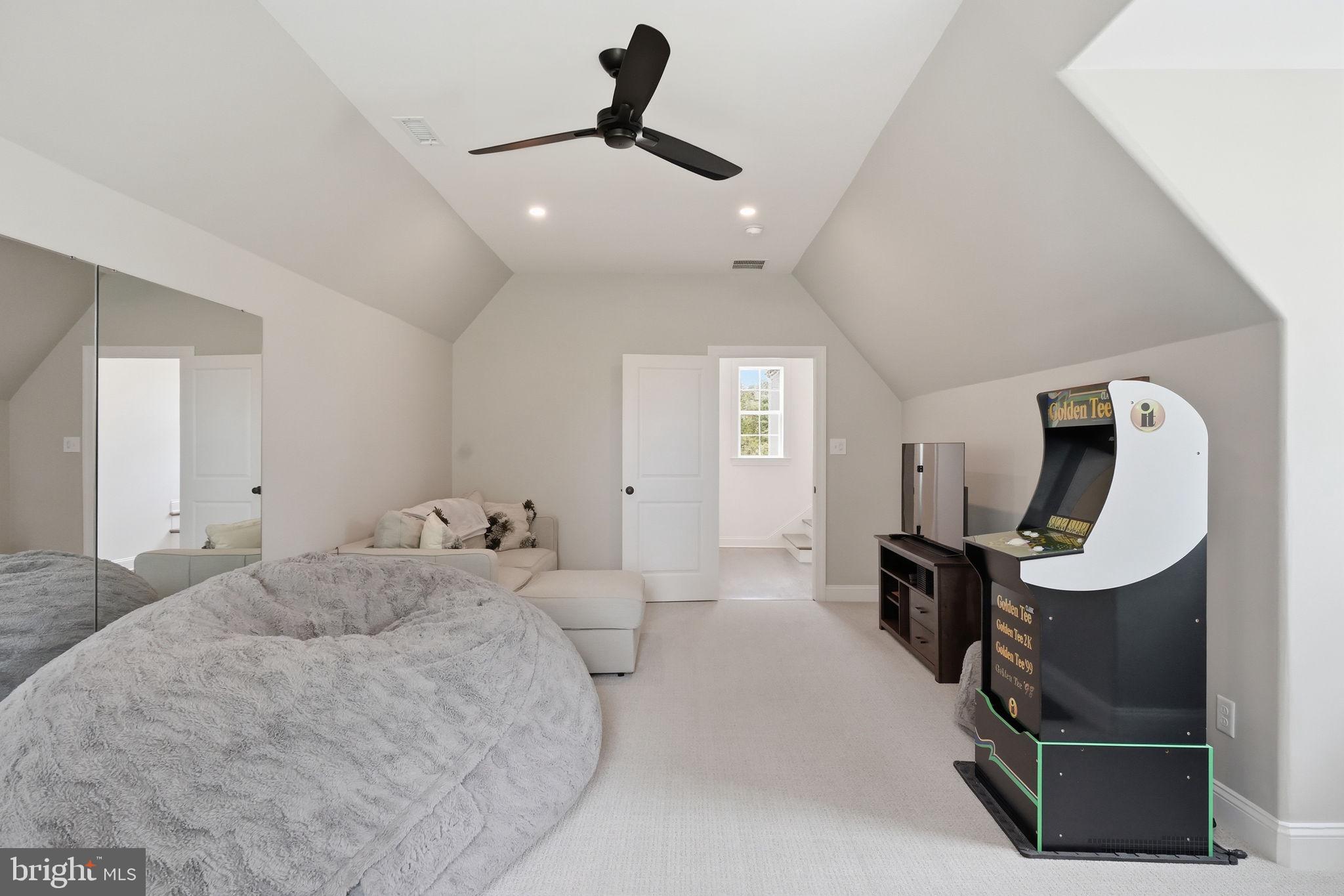 BECHTEL FARM - Residential