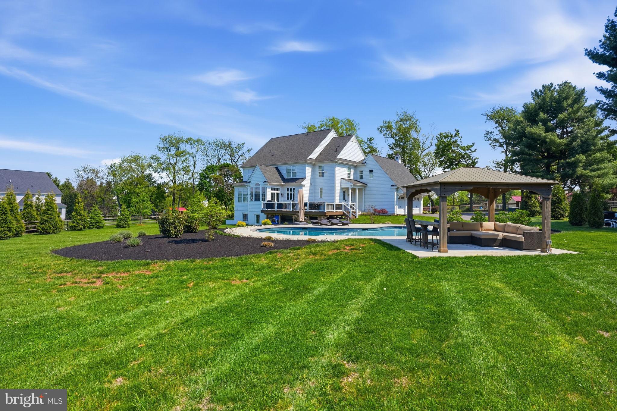 BECHTEL FARM - Residential