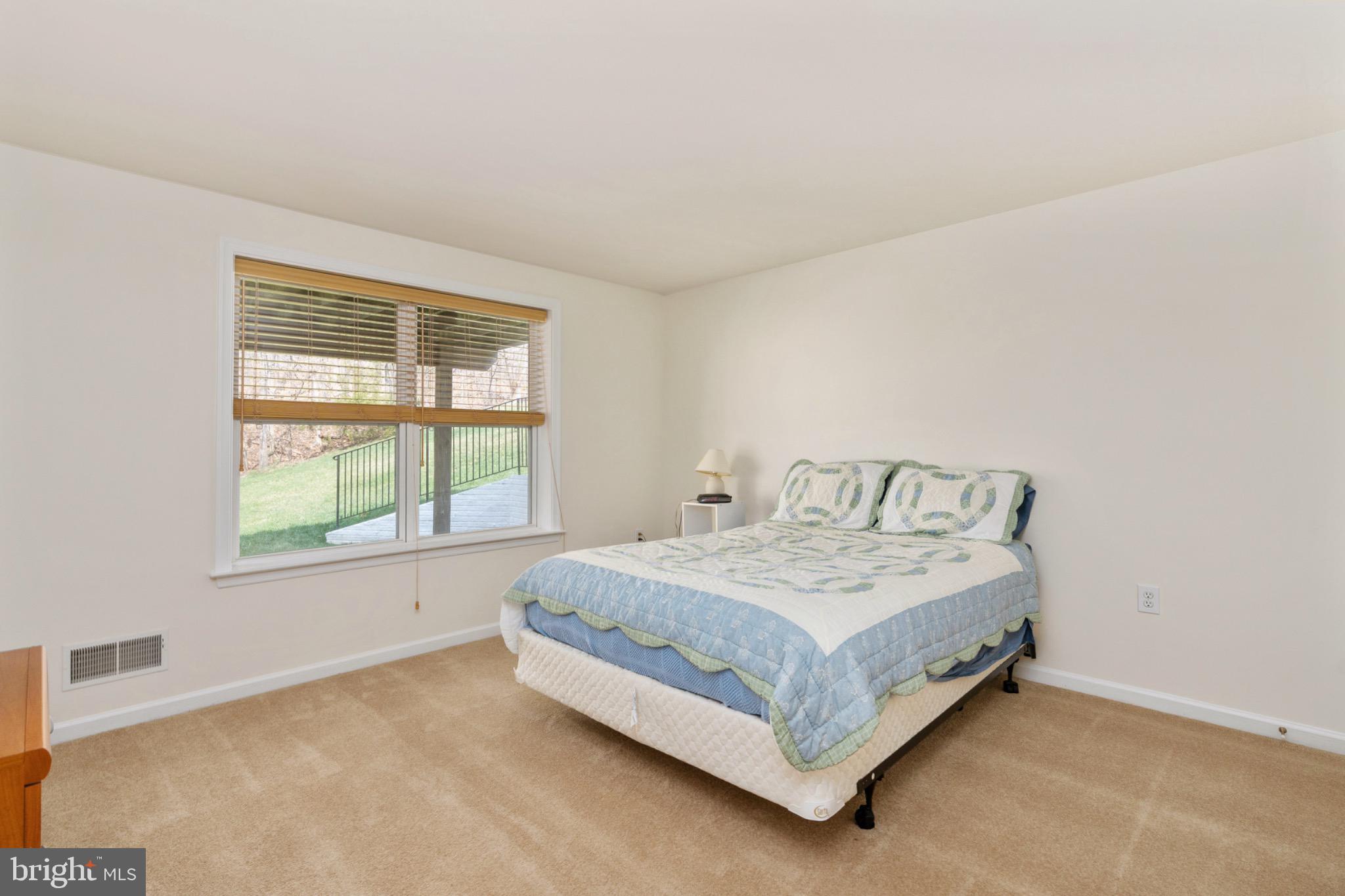 FALLS RUN - Residential