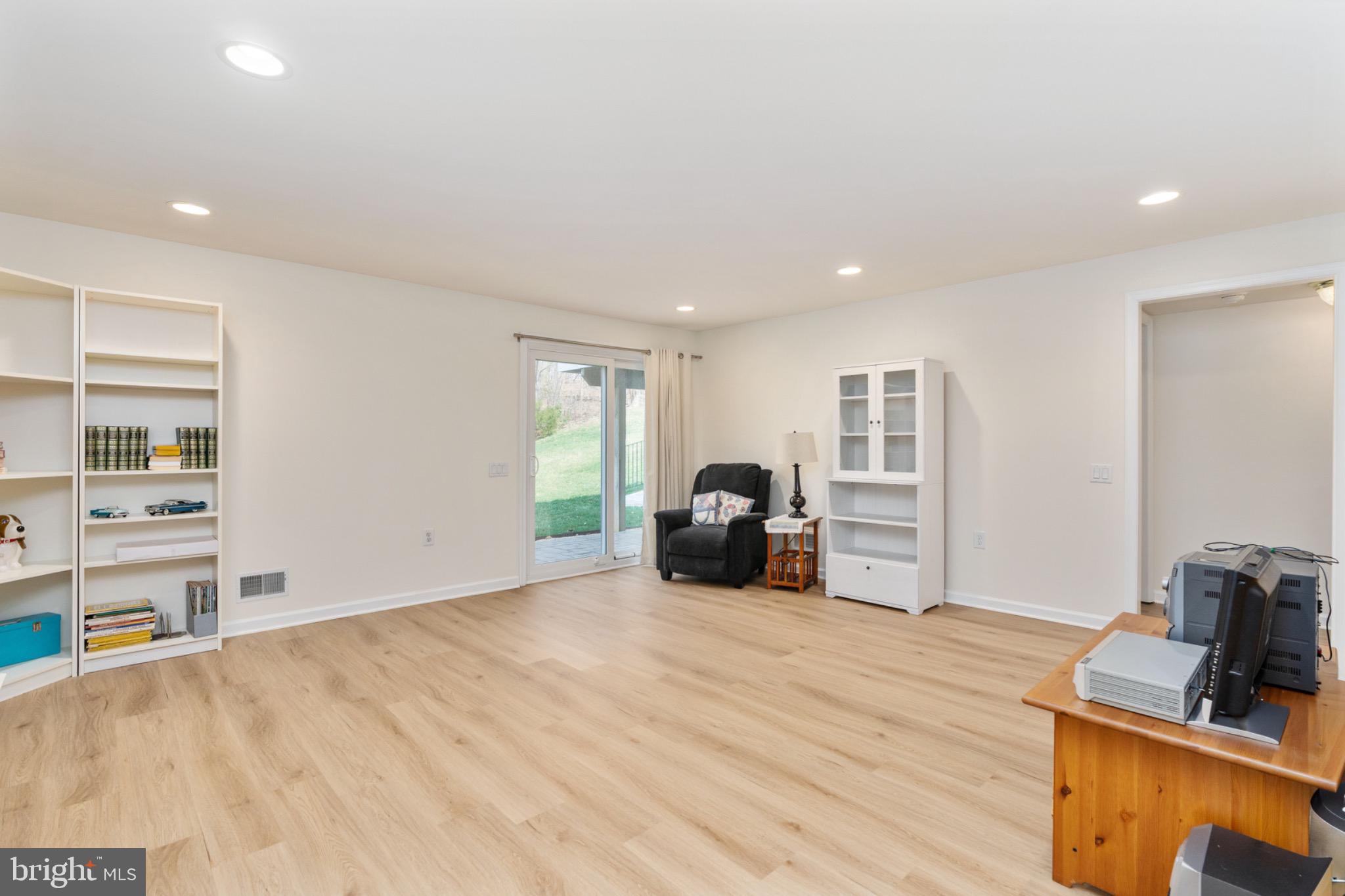 FALLS RUN - Residential