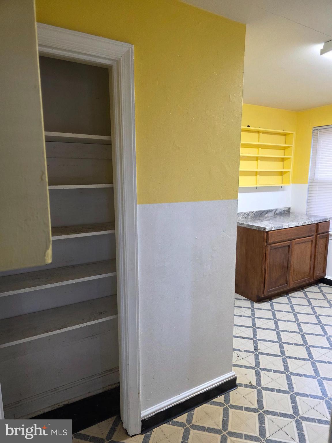 SILVERBROOK - Residential