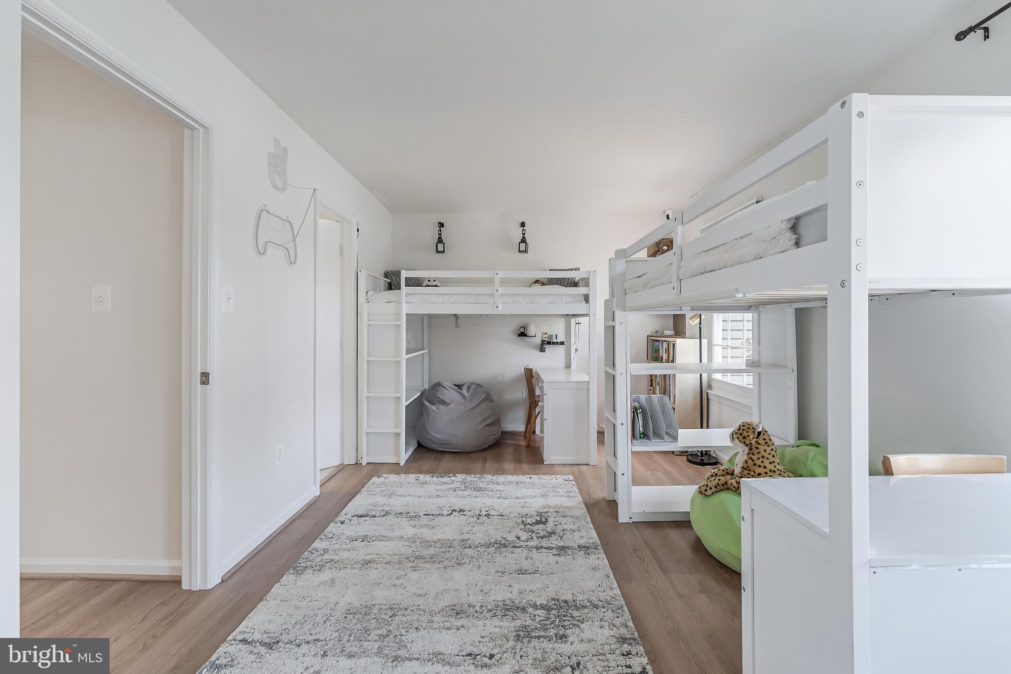 EXETER - Residential