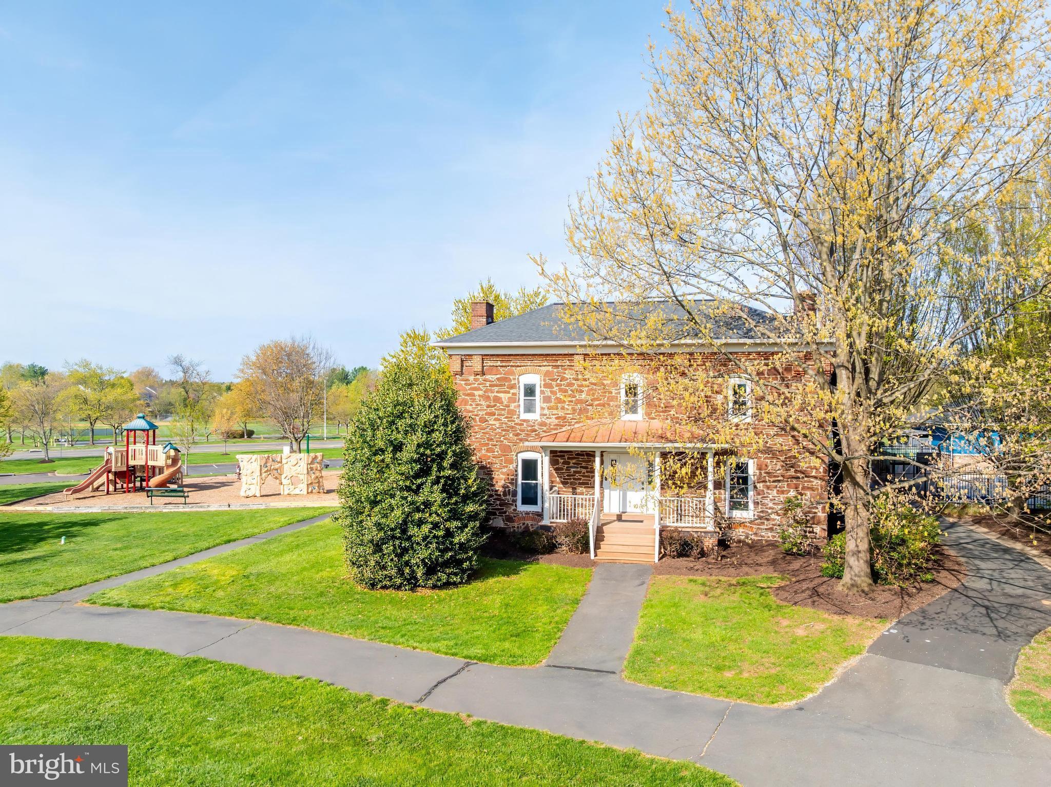 EXETER - Residential