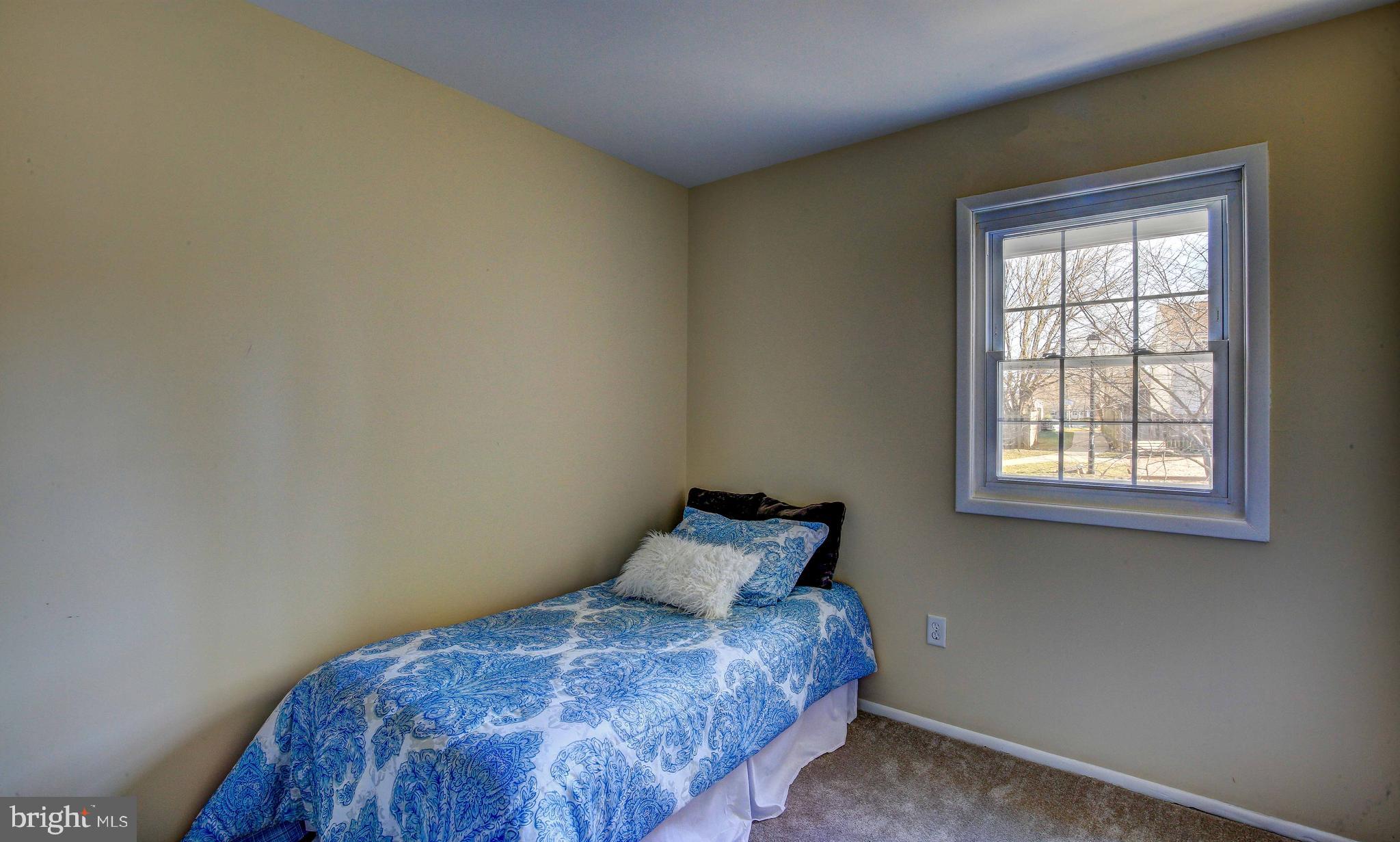 CROFTON MEADOWS - Residential