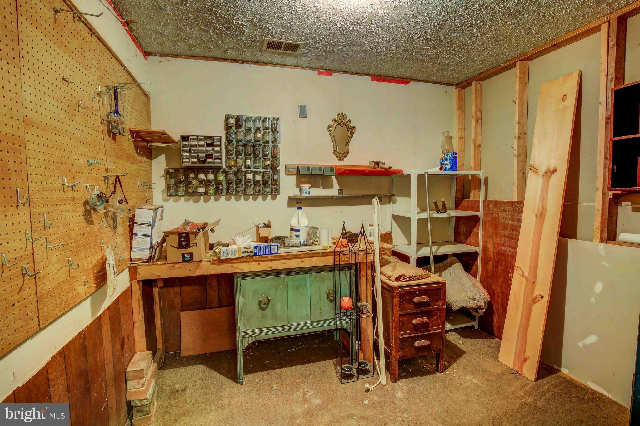 CROFTON MEADOWS - Residential