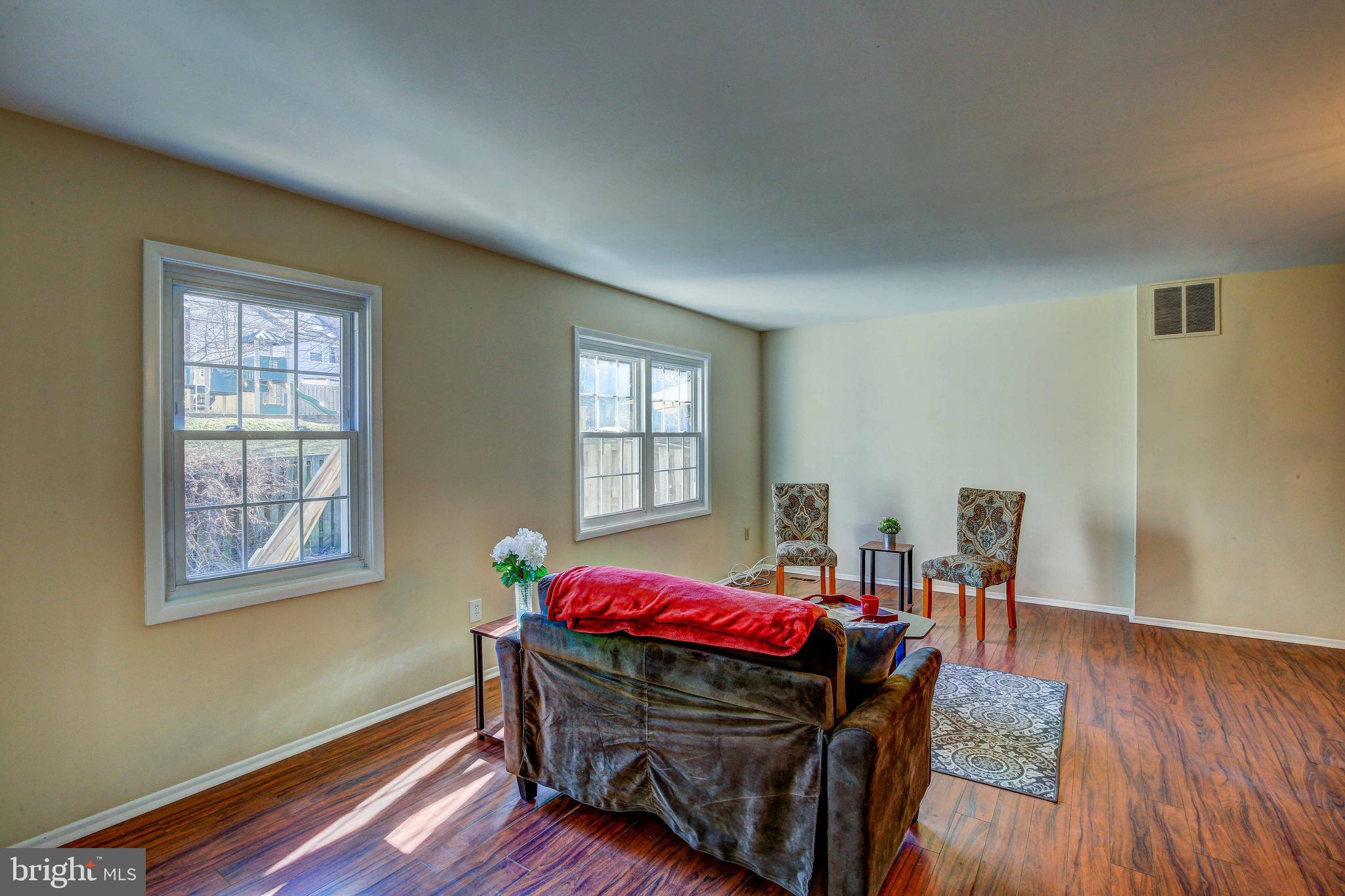 CROFTON MEADOWS - Residential