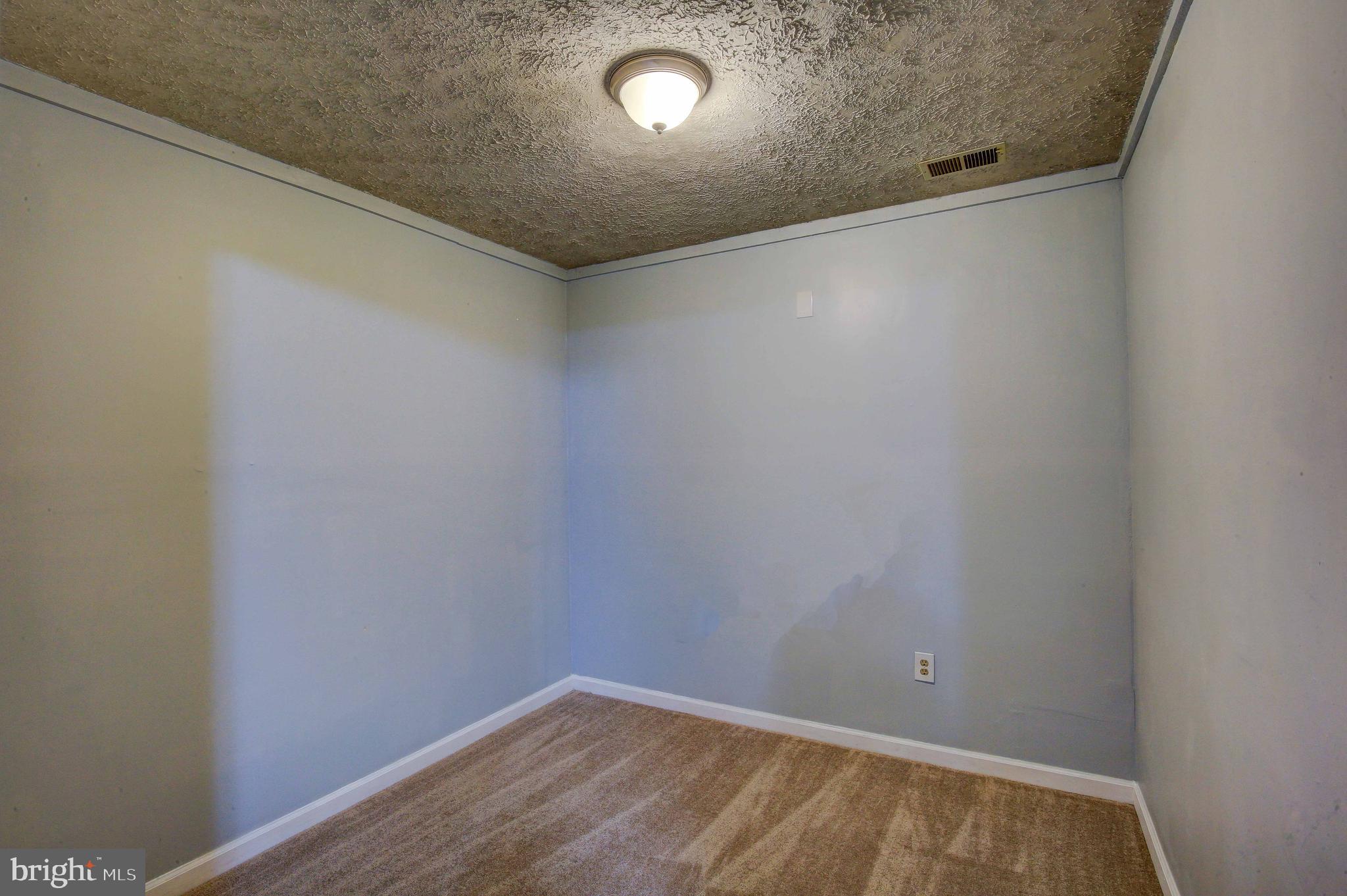 CROFTON MEADOWS - Residential