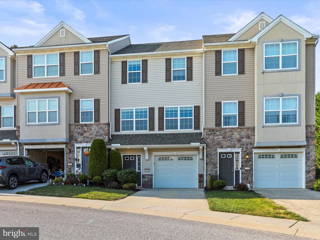 Photo of 2458 Schultz Way #30, YORK, PA 17402 (MLS # PAYK2090588)