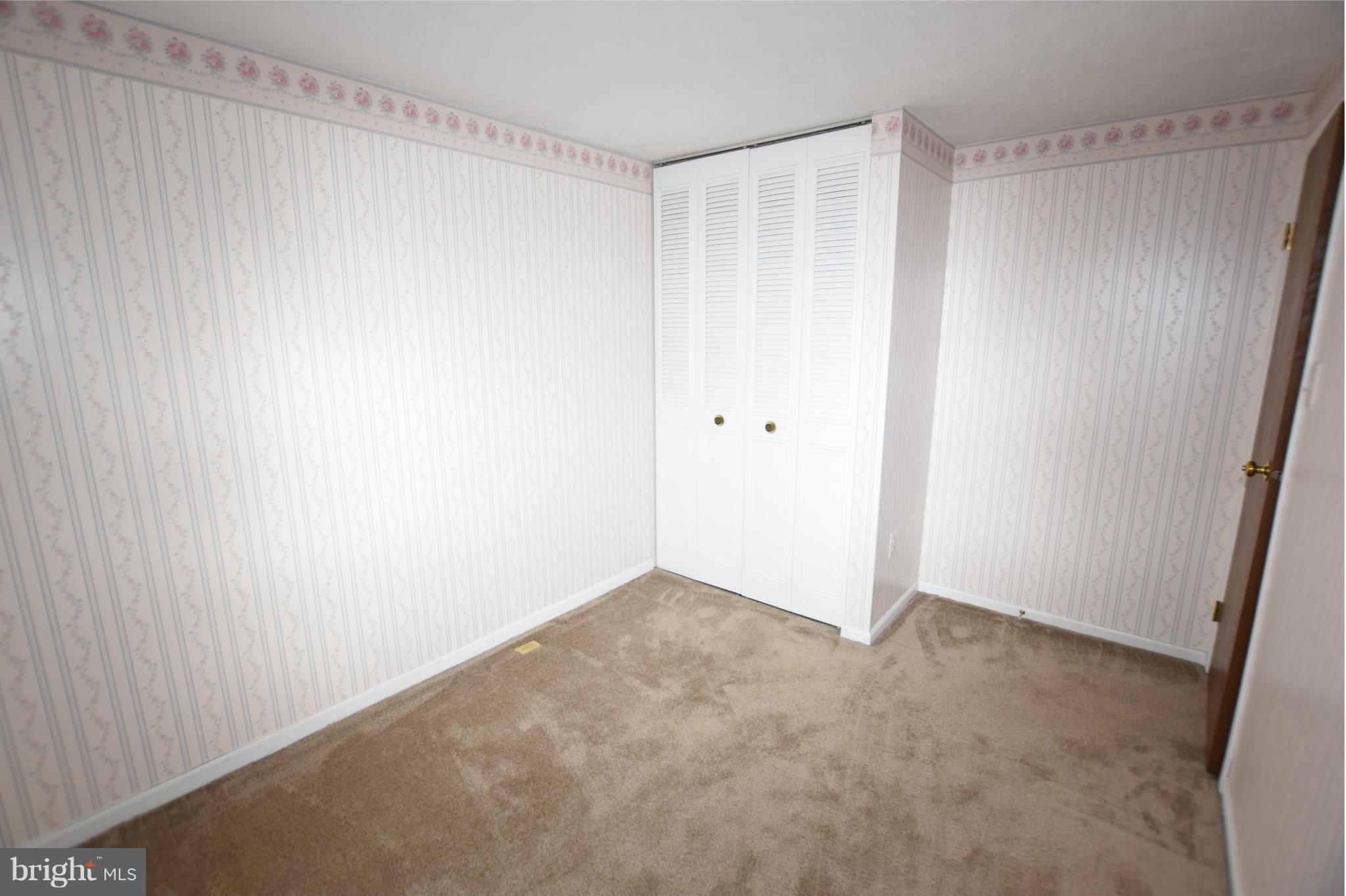 VILLAGE OF HICKORY RIDGE - Residential