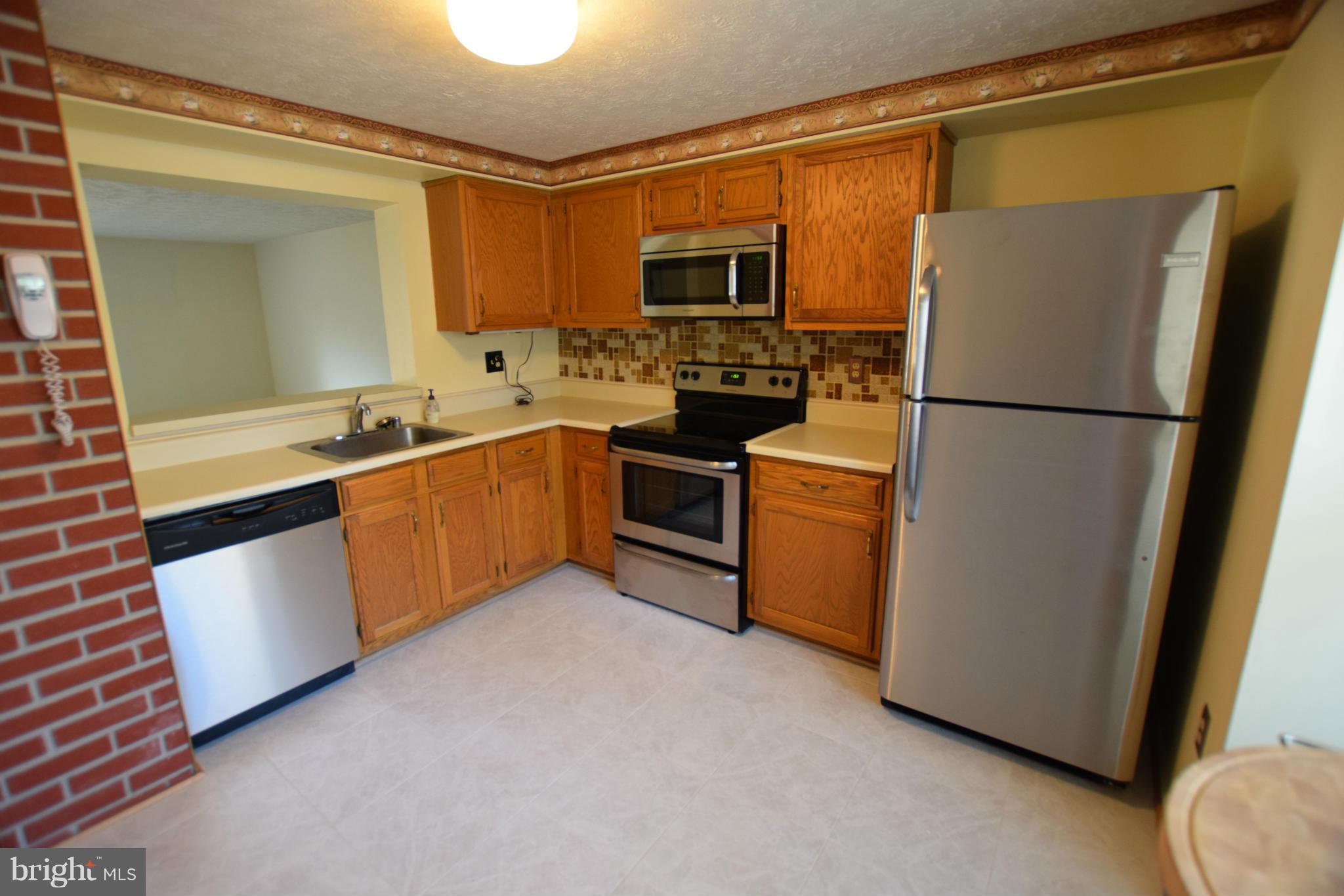 VILLAGE OF HICKORY RIDGE - Residential