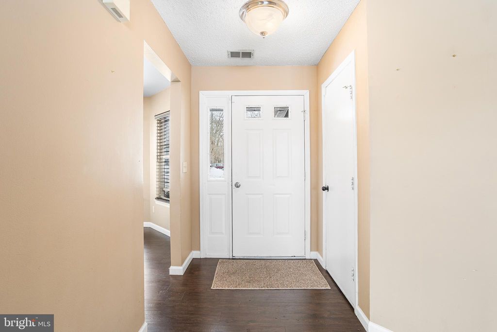 Photo of 1 Morning Glory La Ln, WHITING, NJ 08759 (MLS # NJOC2039928)