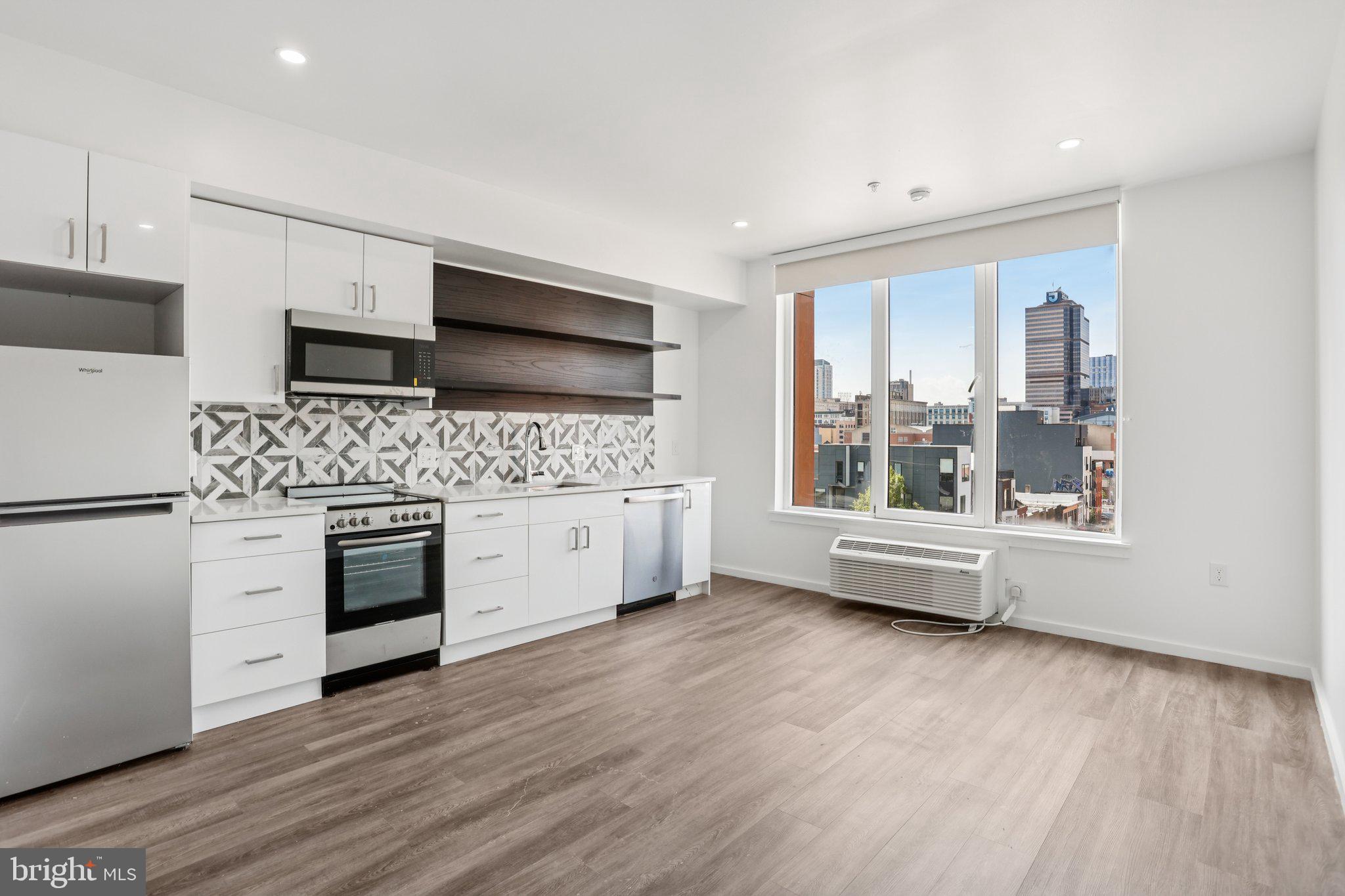 CENTER CITY - Residential Lease
