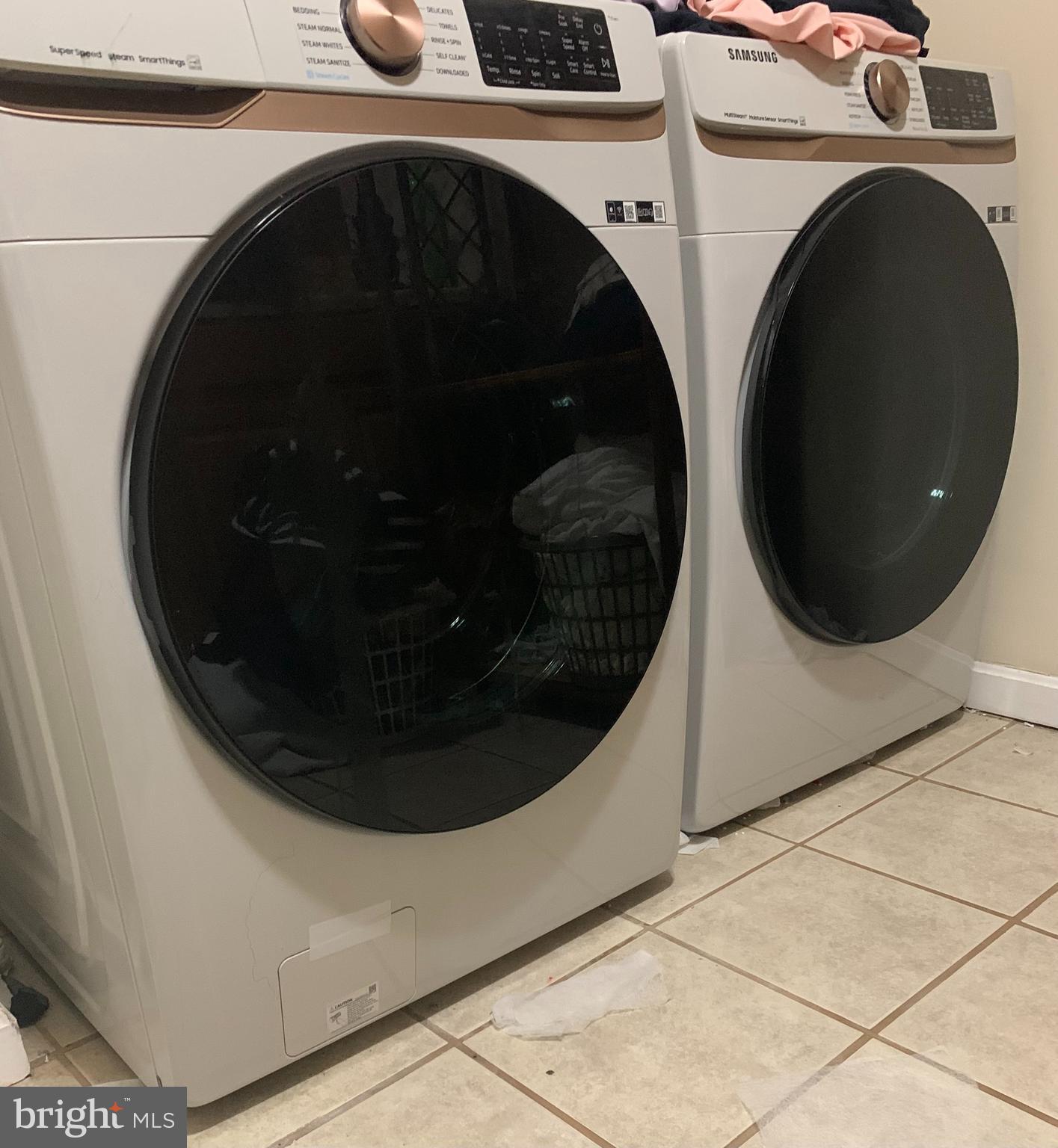 TOWNES AT COMPTON FARM - Residential Lease