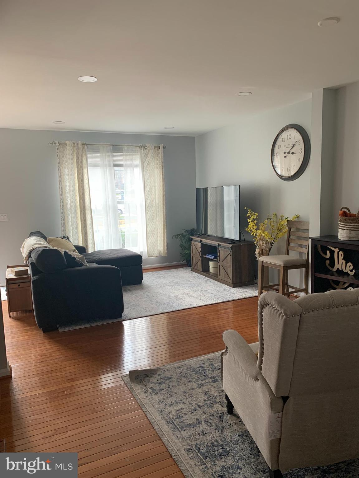 TOWNES AT COMPTON FARM - Residential Lease