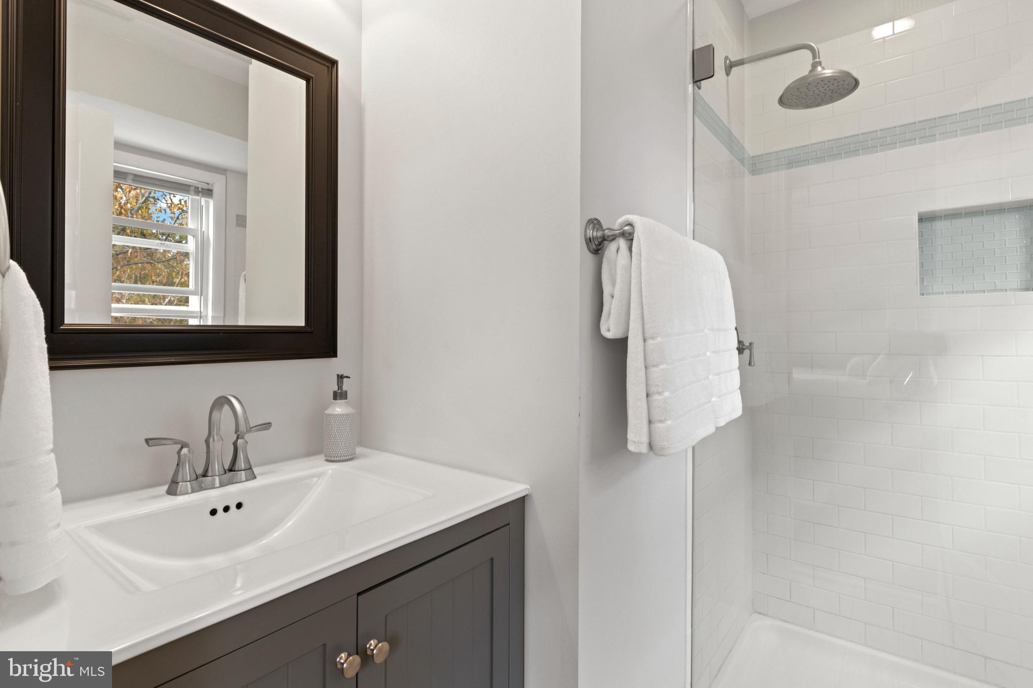 CAPE ST CLAIRE - Residential