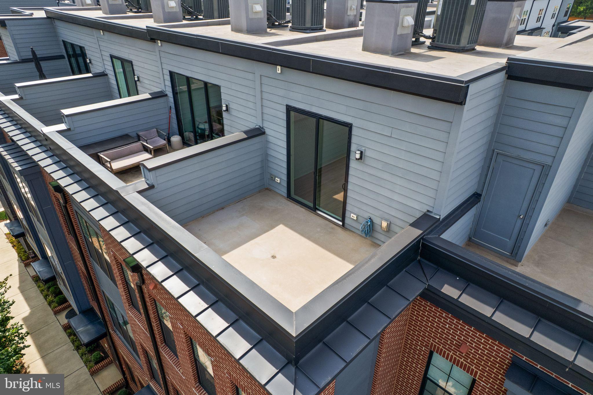 RESTON STATION - Residential