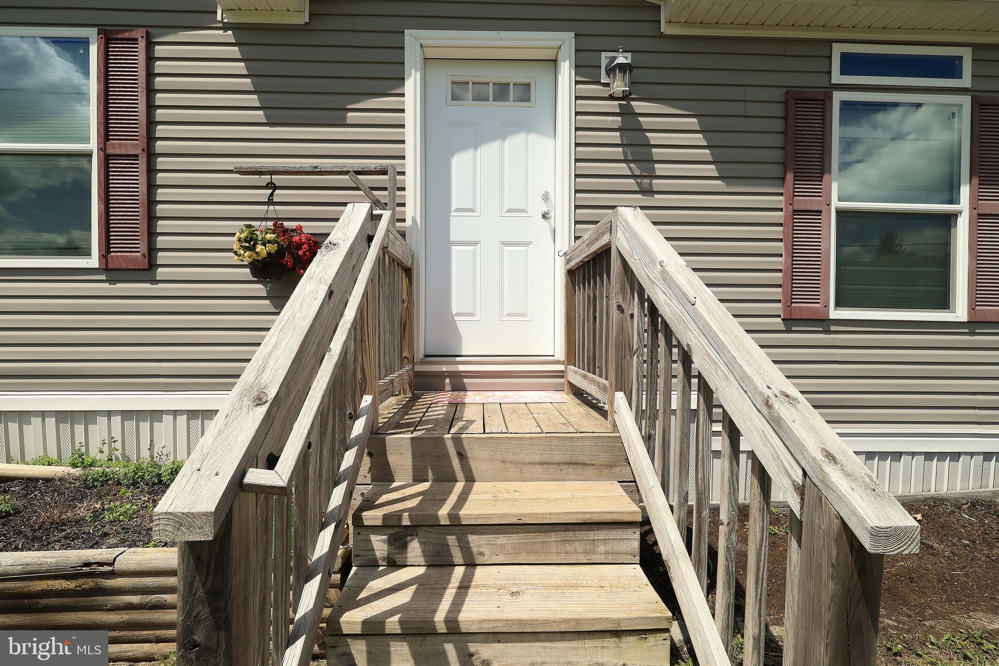 396 FOUNTAIN ROAD