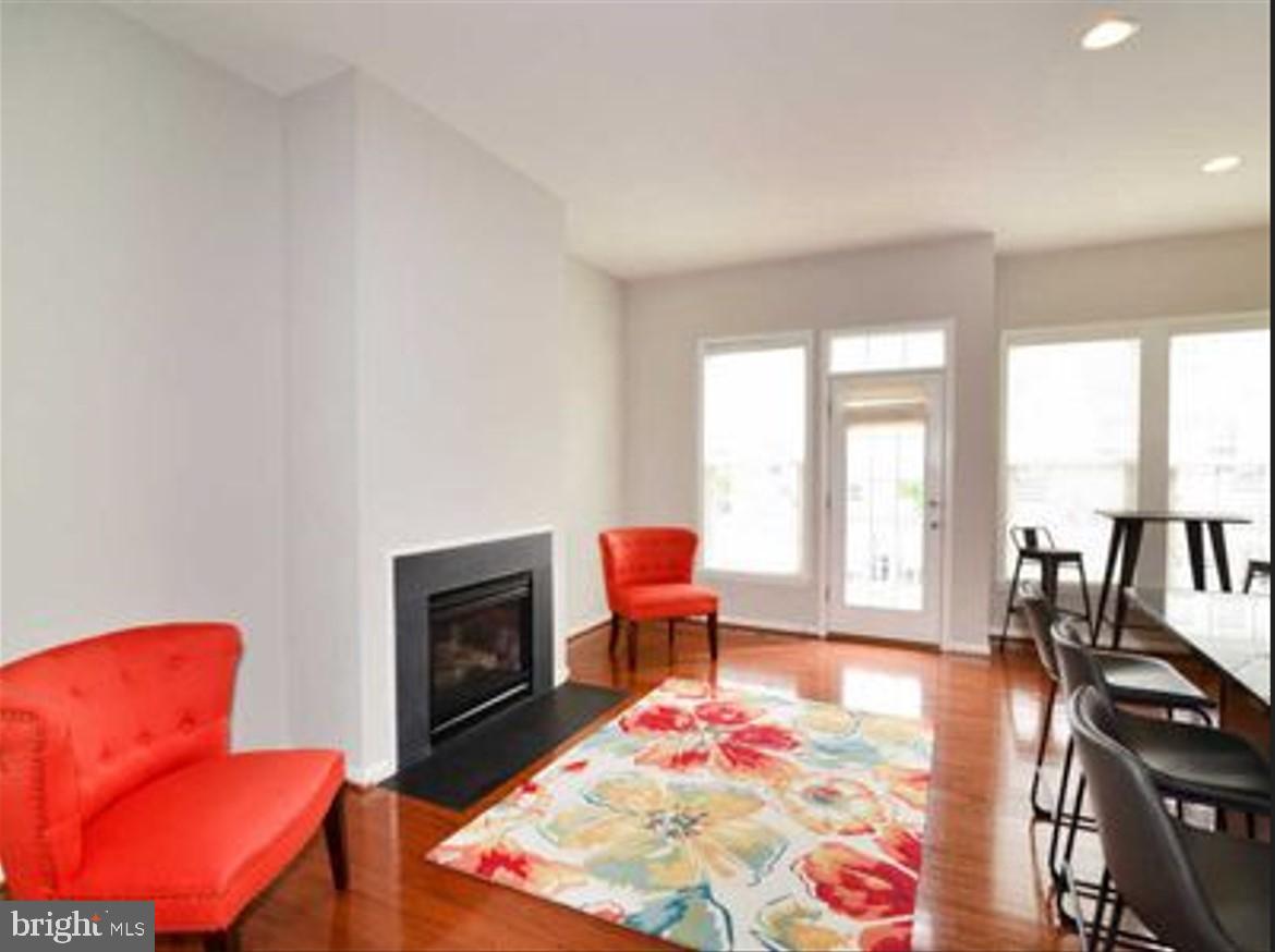 BRAMBLETON OVERLOOK - Residential Lease