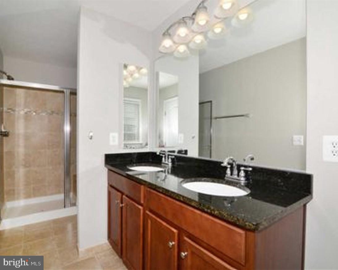 BRAMBLETON OVERLOOK - Residential Lease