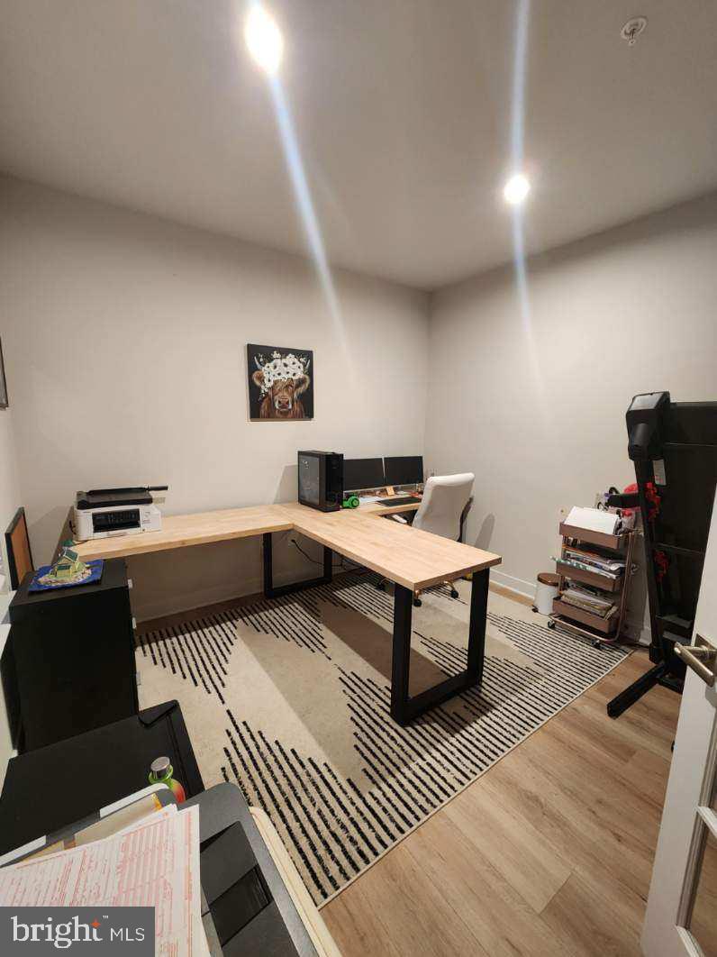 PERRY'S RETREAT - Residential