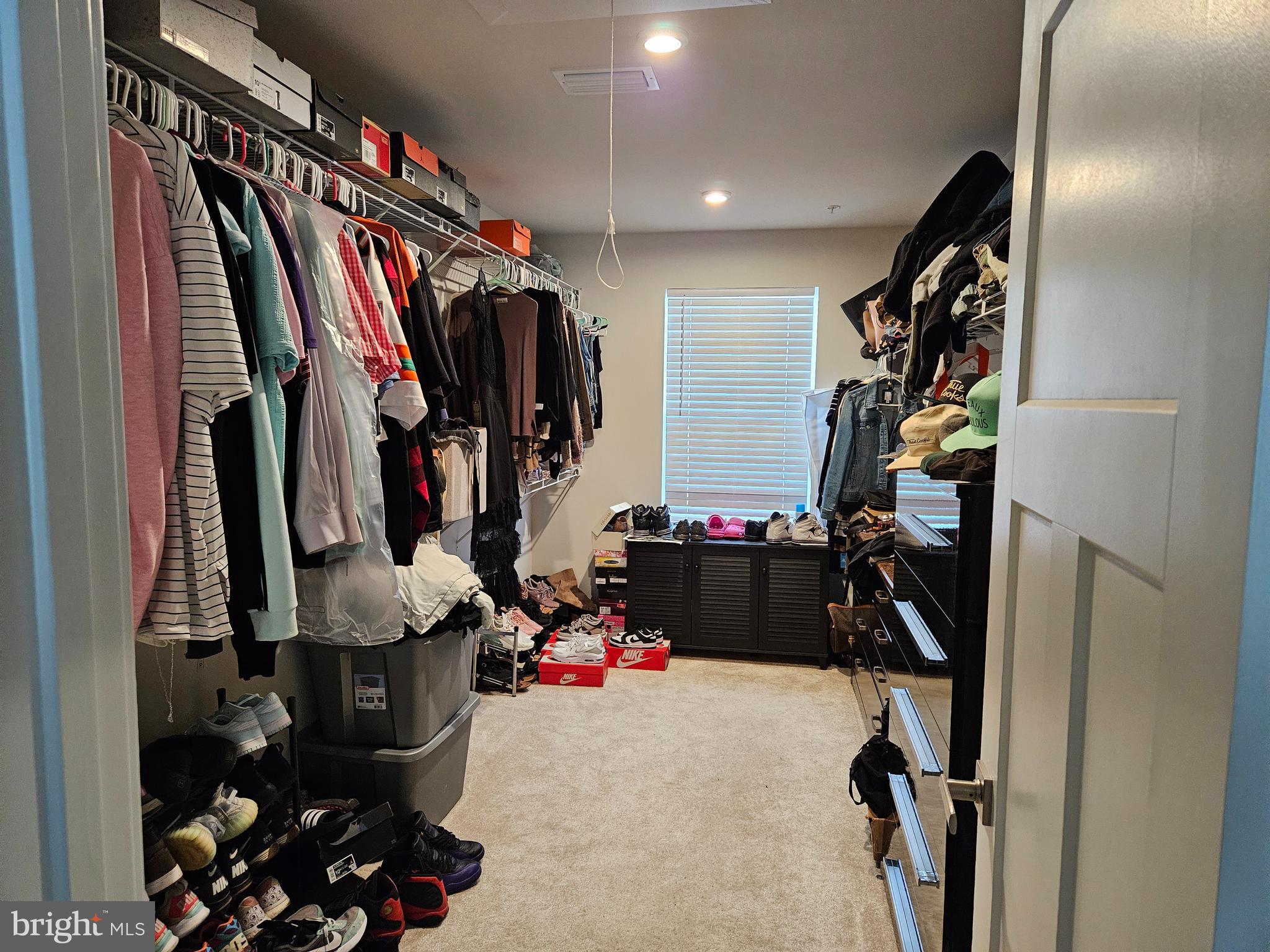 PERRY'S RETREAT - Residential