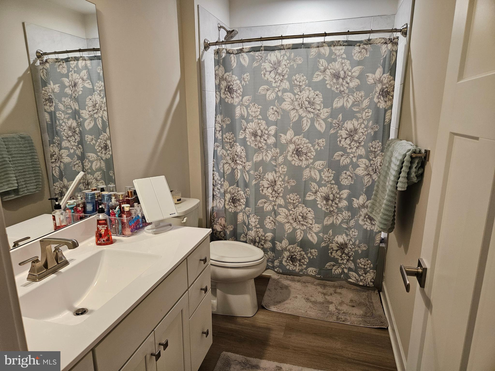 PERRY'S RETREAT - Residential