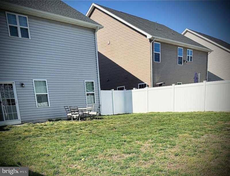 PERRY'S RETREAT - Residential