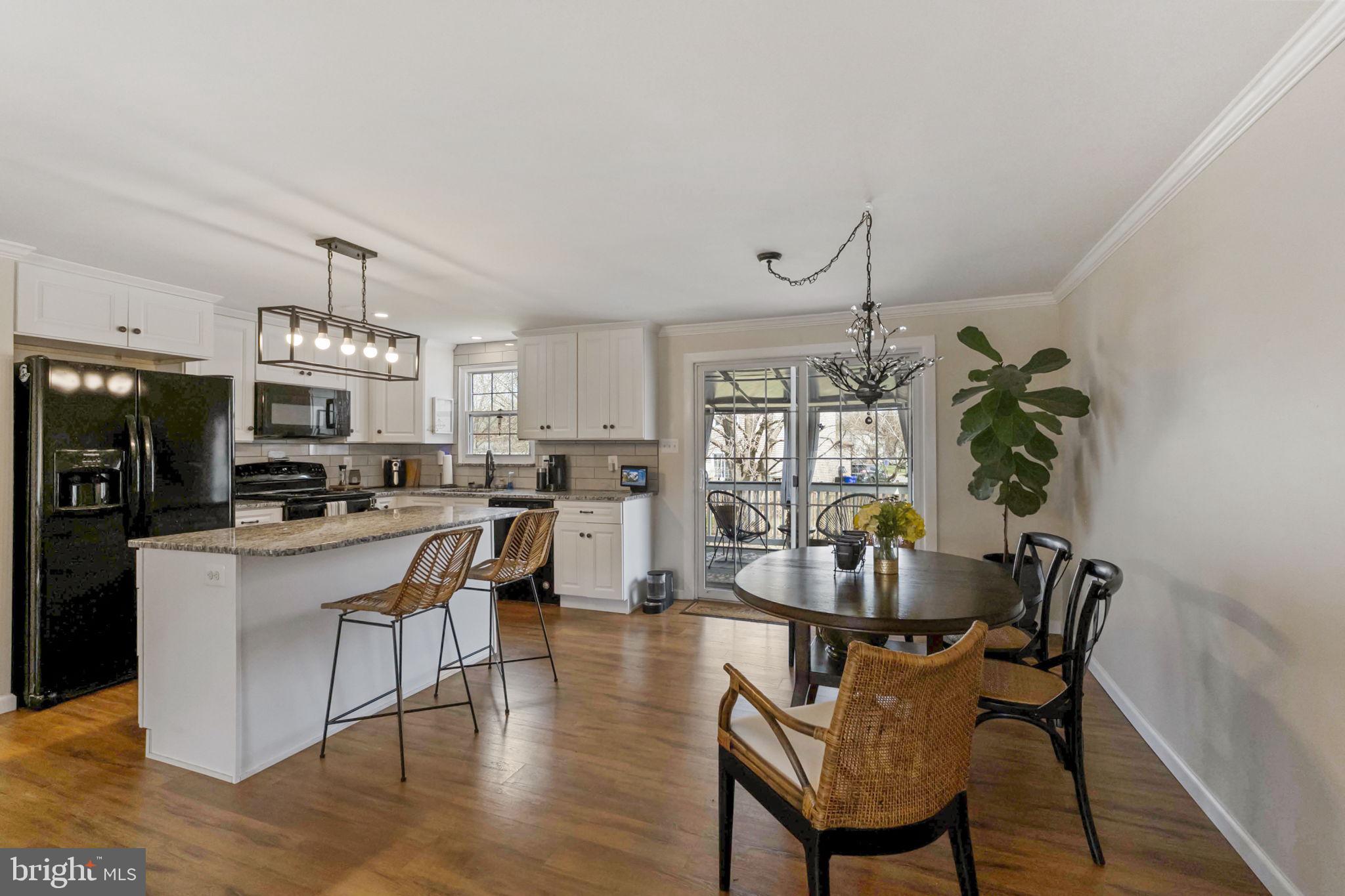 AMBER MEADOWS - Residential