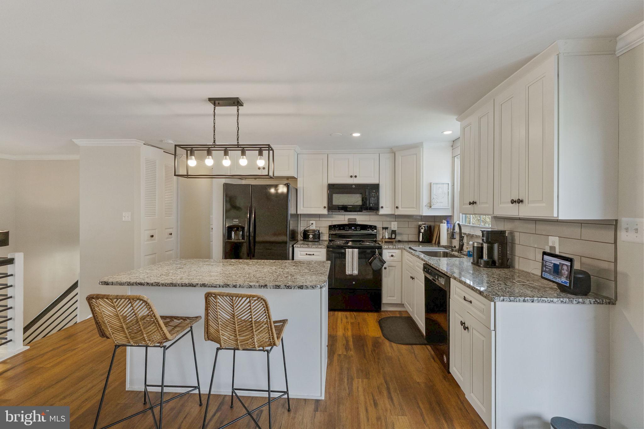 AMBER MEADOWS - Residential