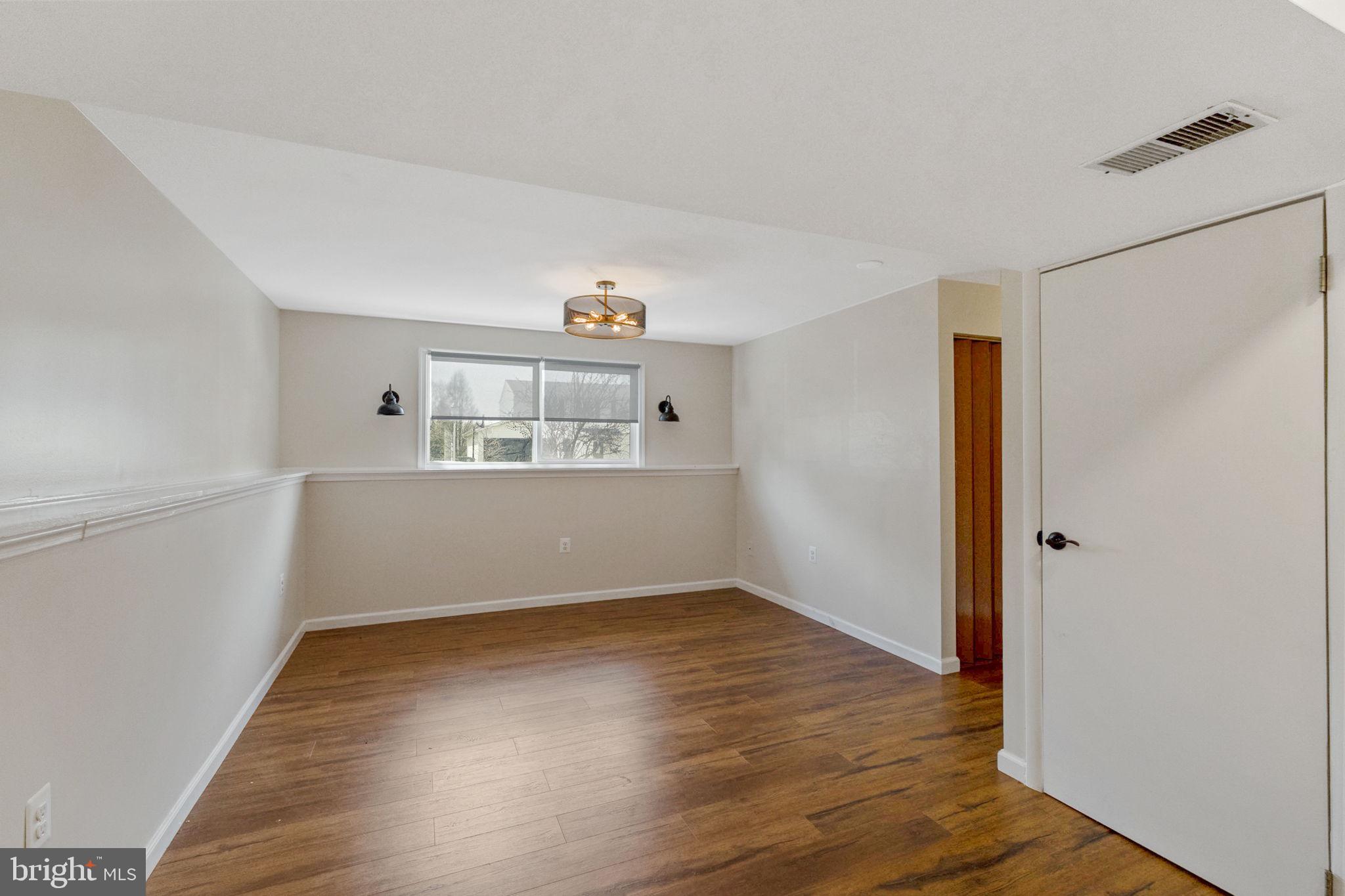 AMBER MEADOWS - Residential