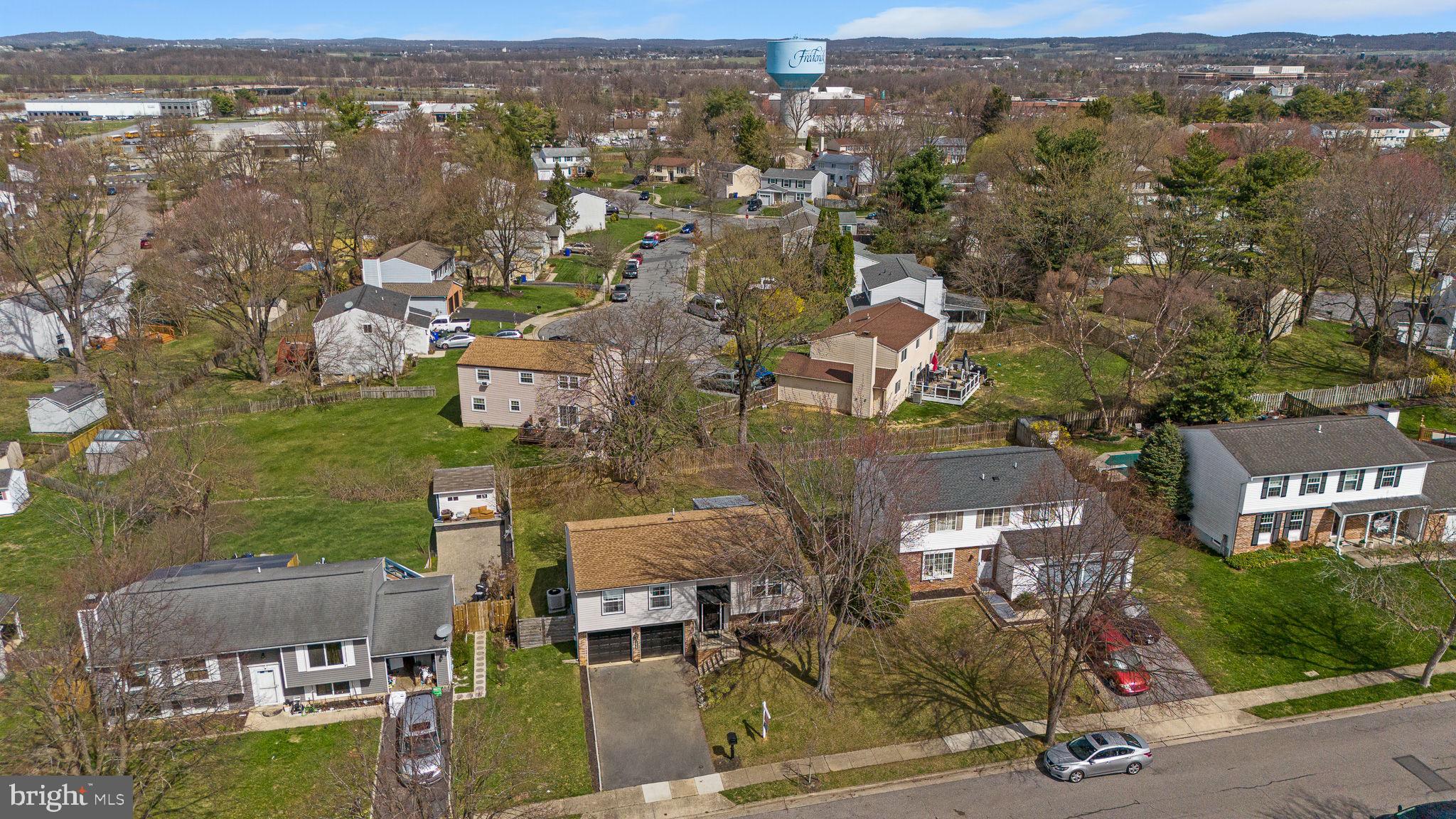 AMBER MEADOWS - Residential