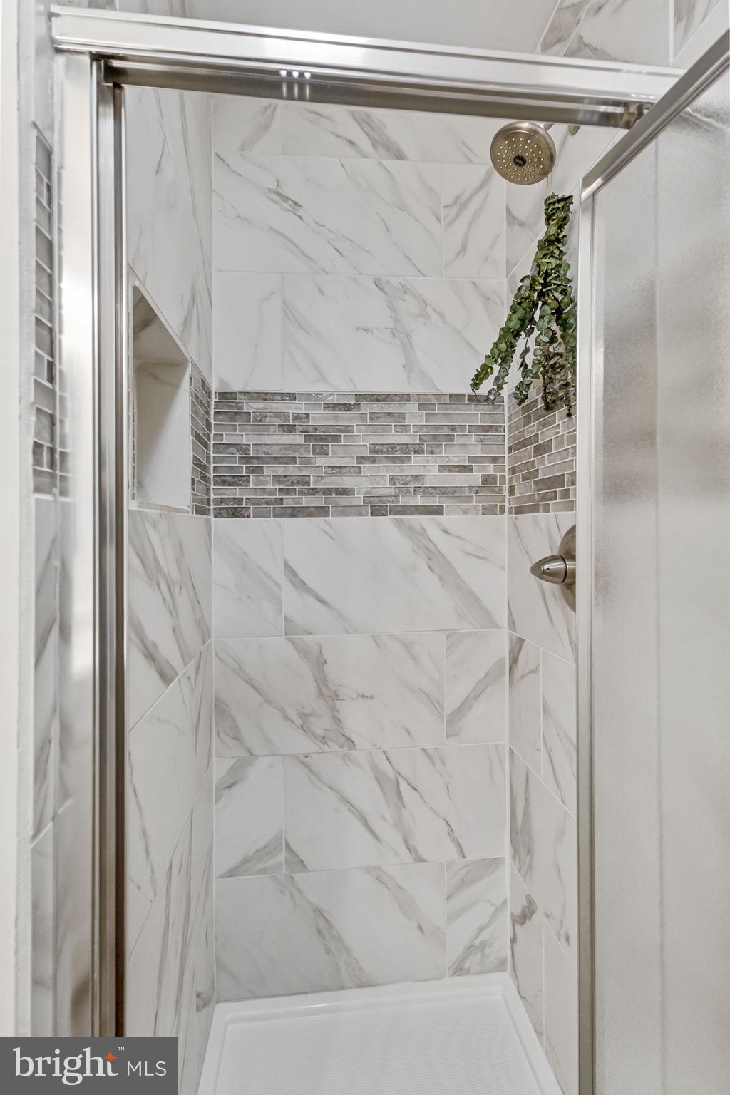 AMBER MEADOWS - Residential