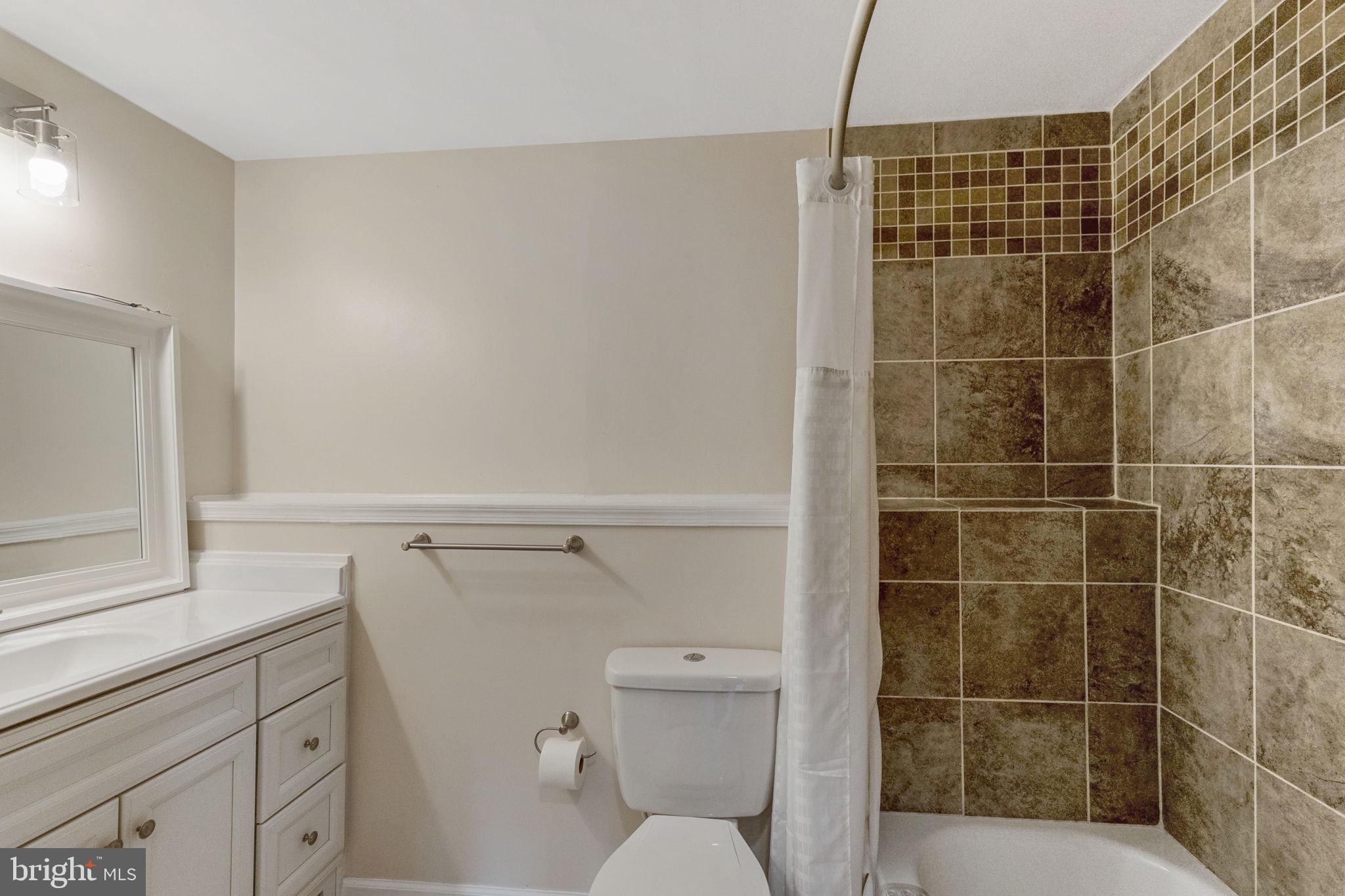 AMBER MEADOWS - Residential