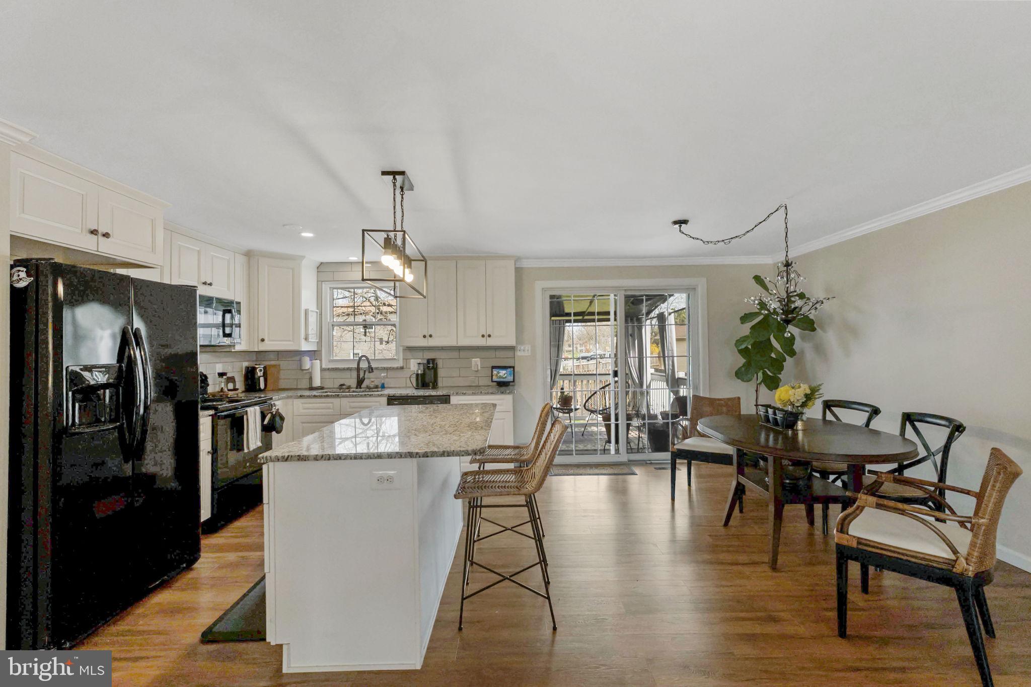 AMBER MEADOWS - Residential