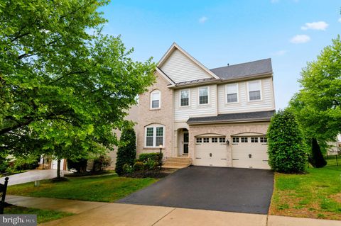 Photo of 16380 Rusty Rudder Drive, WOODBRIDGE, VA 22191 (MLS # VAPW2117830)
