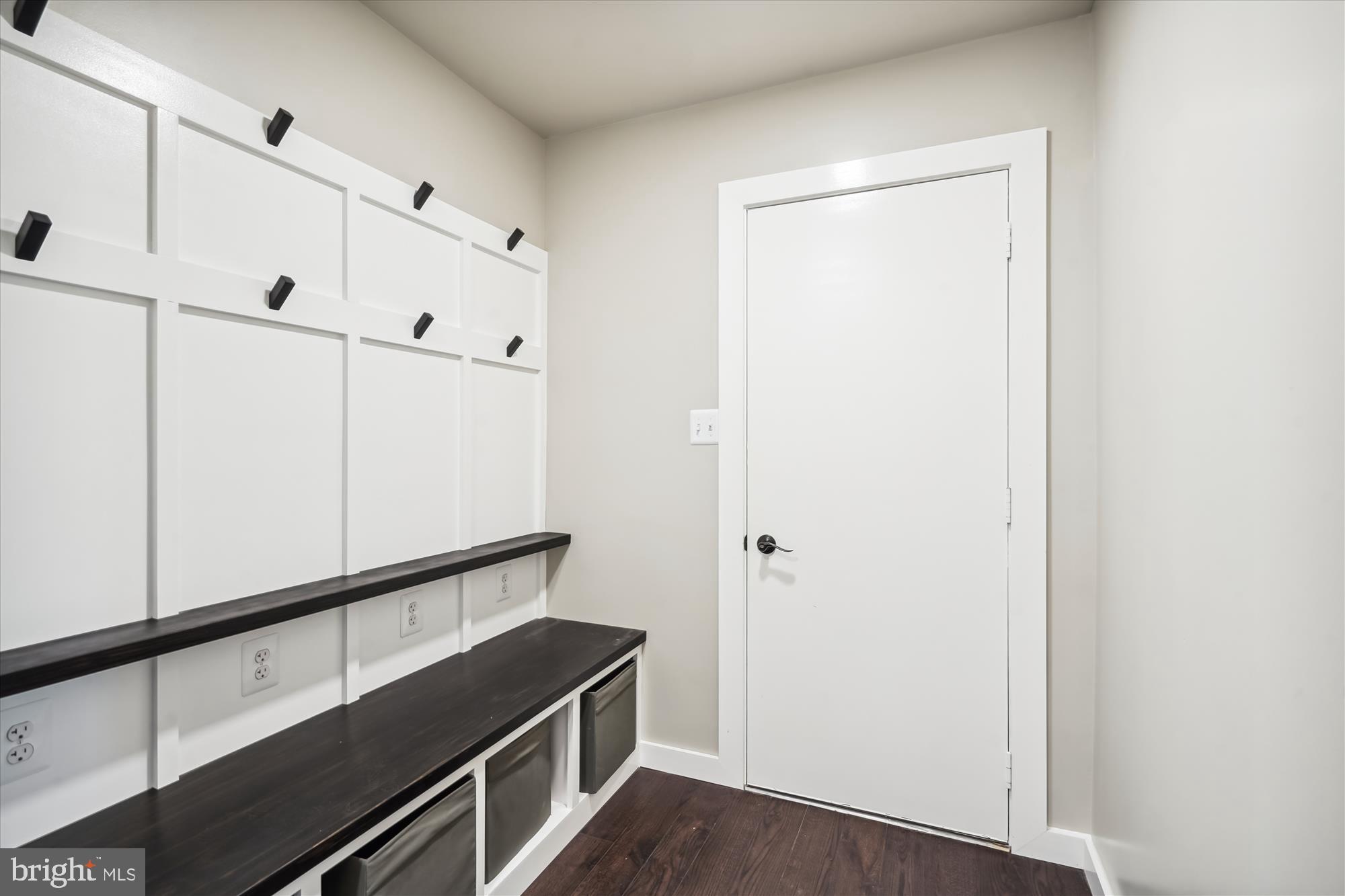 FOX MILL WOODS - Residential Lease