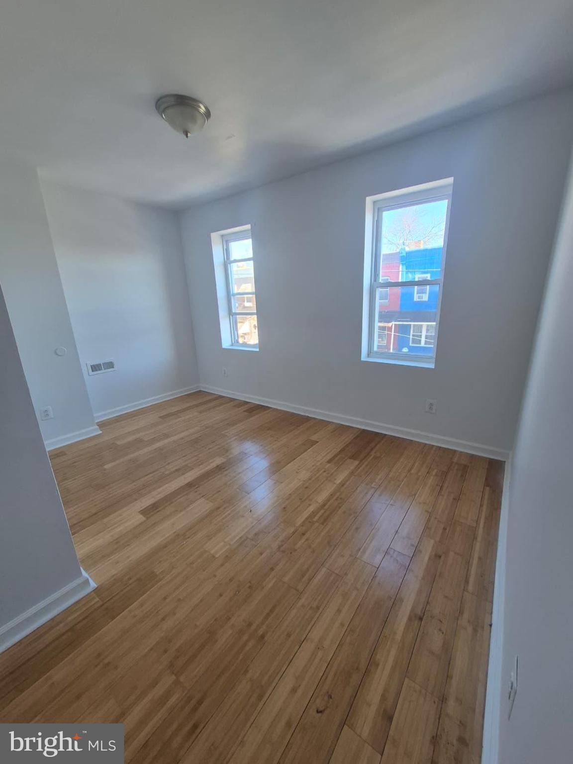 MILL CREEK - Residential