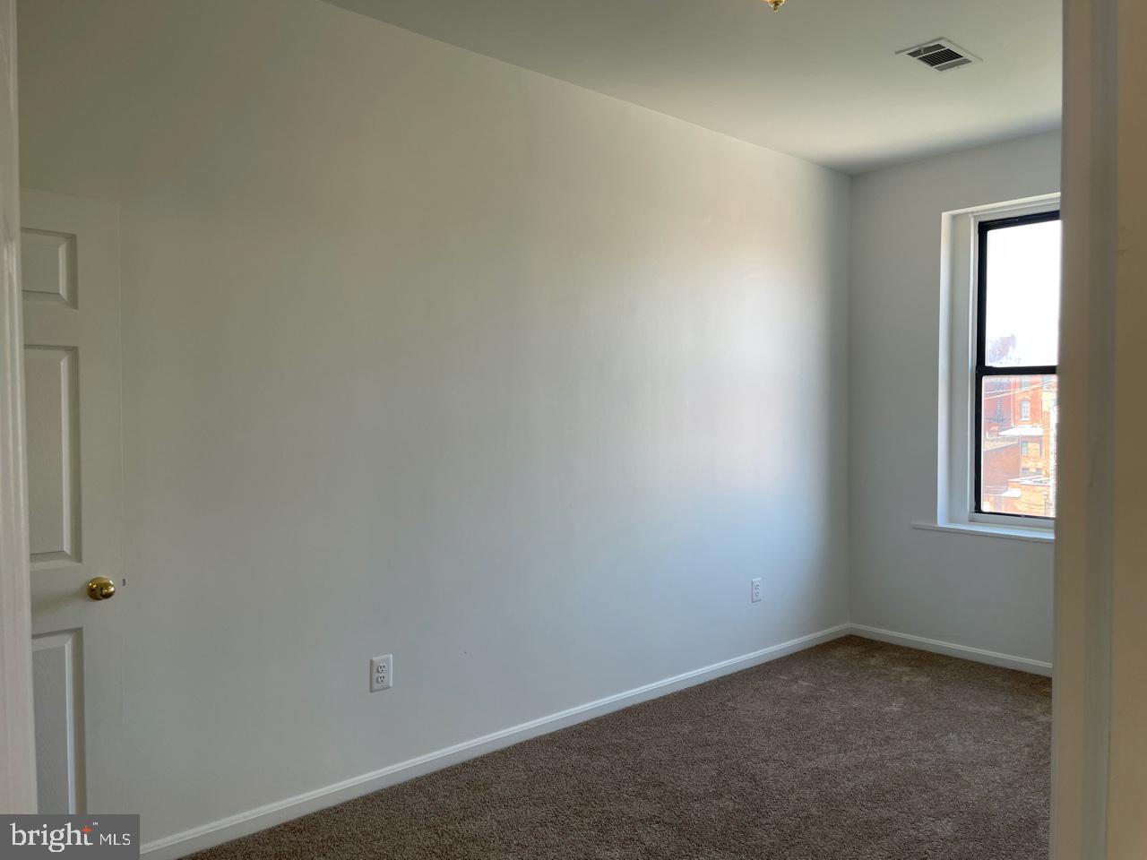 MOUNT VERNON PLACE HISTORIC DISTRICT - Residential Lease