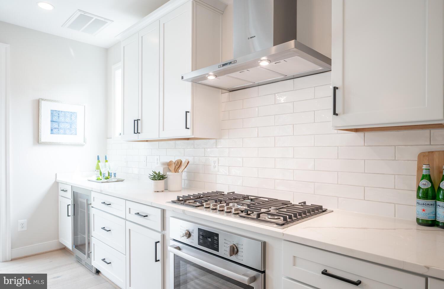 2119 N HARRISON STREET