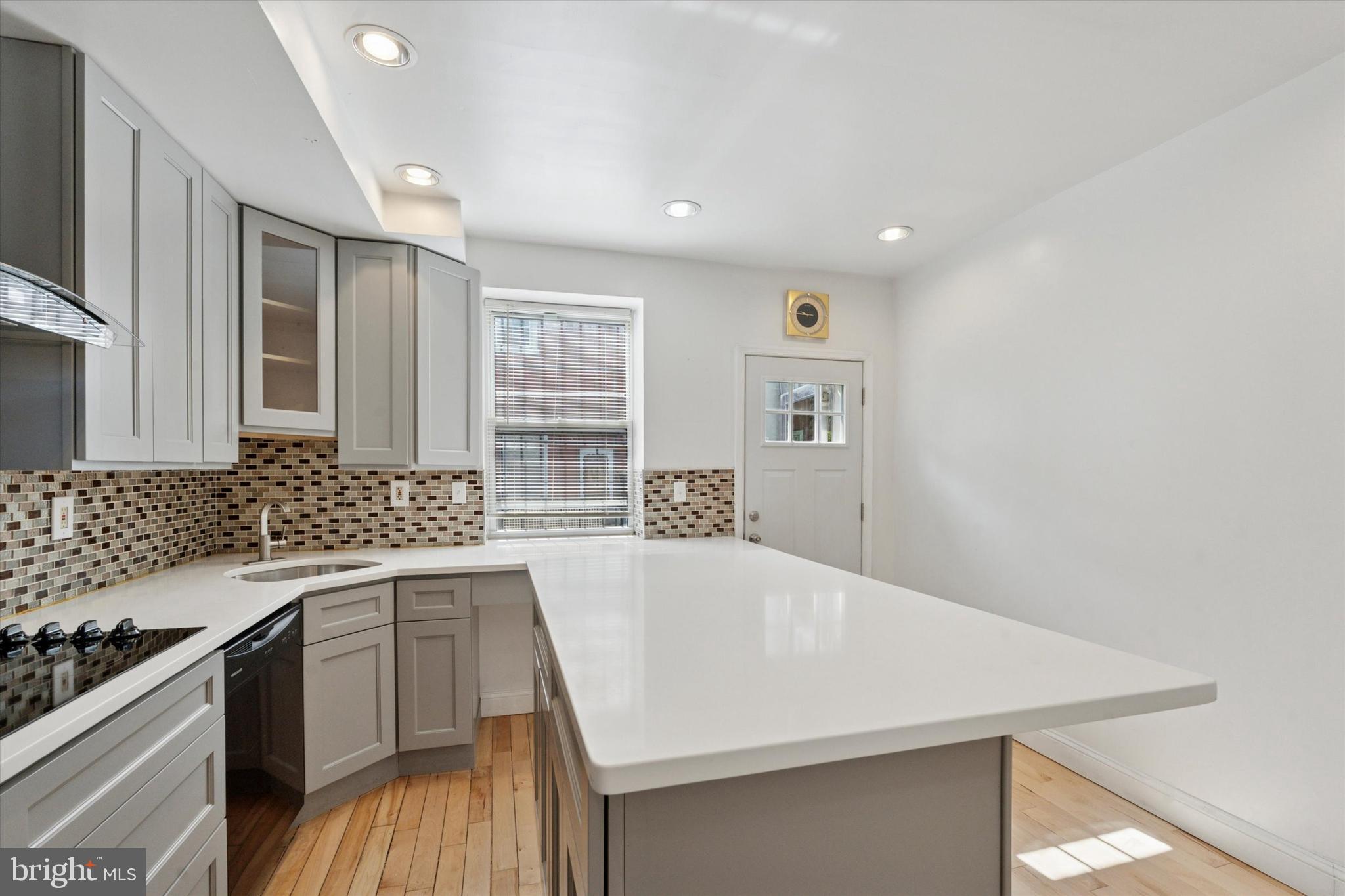 GRAYS FERRY - Residential