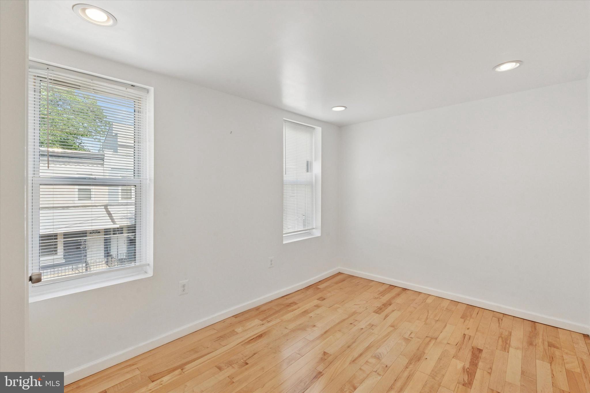 GRAYS FERRY - Residential