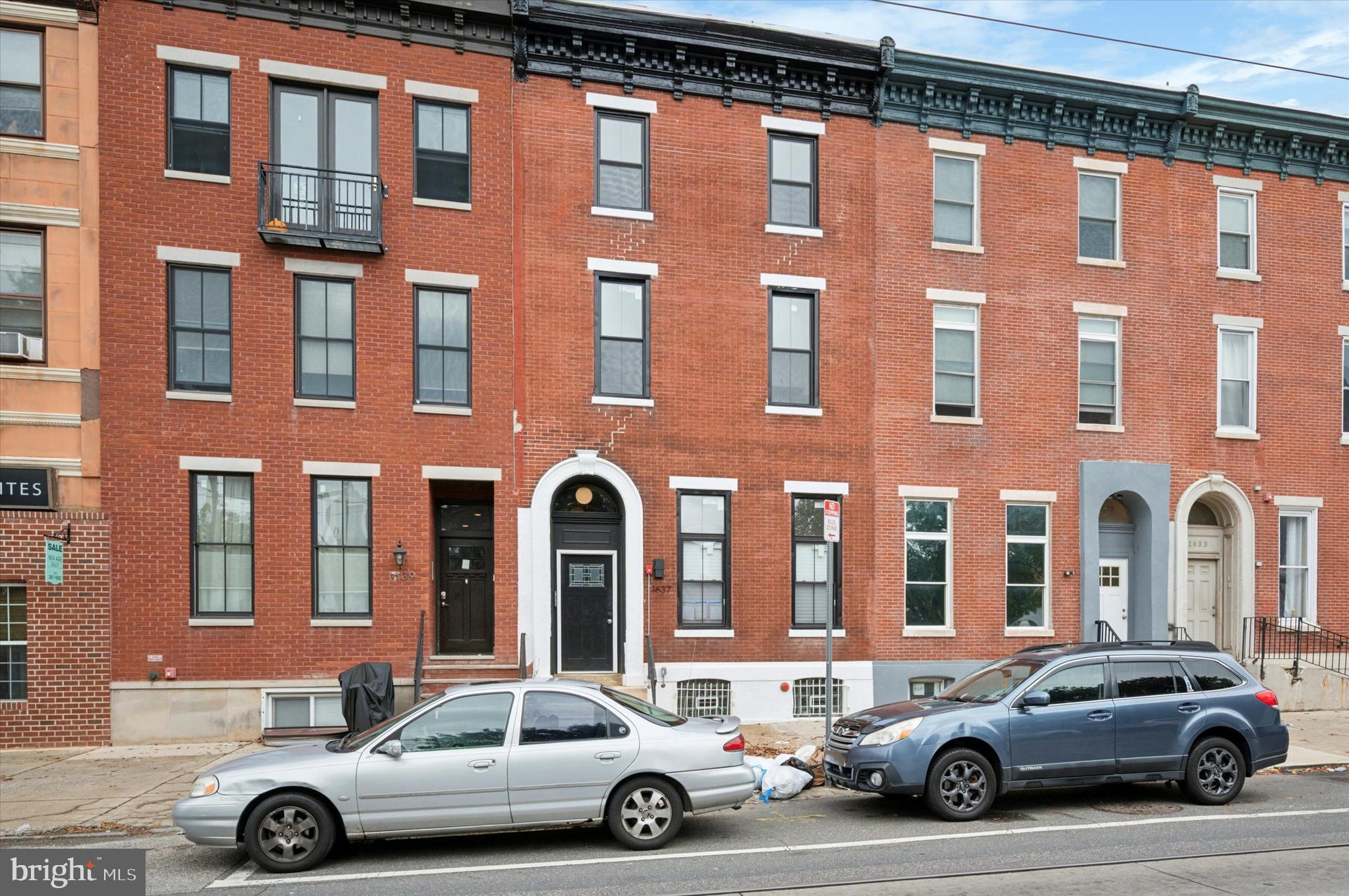 FAIRMOUNT - Residential Lease