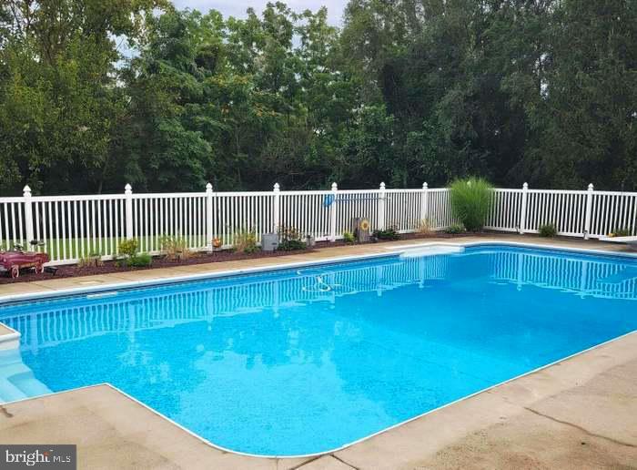 UNIONTOWN - Residential