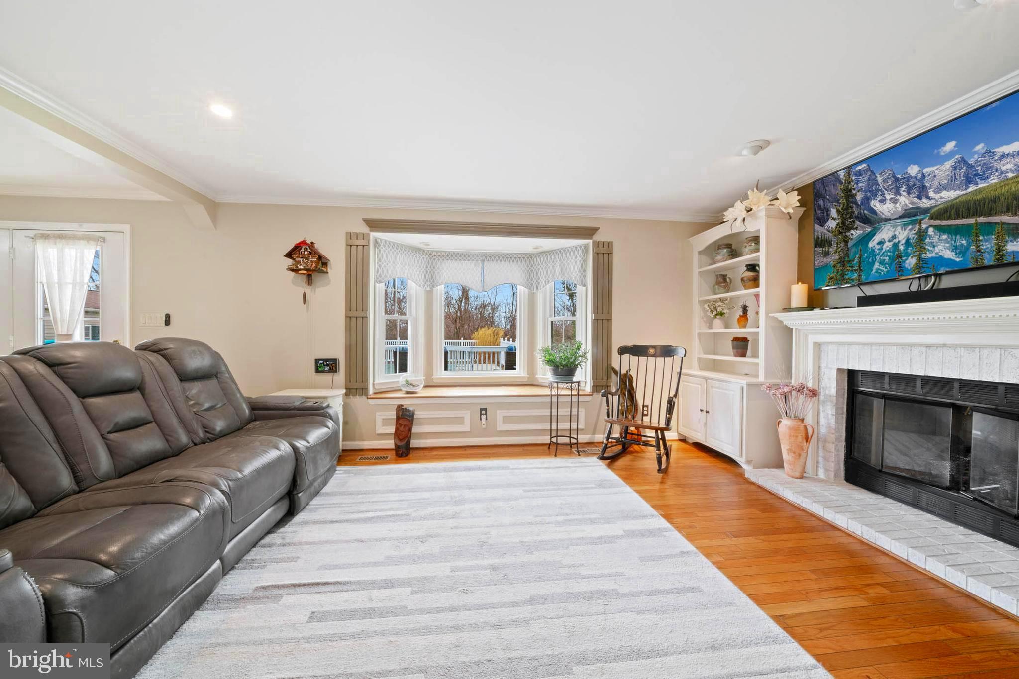 UNIONTOWN - Residential